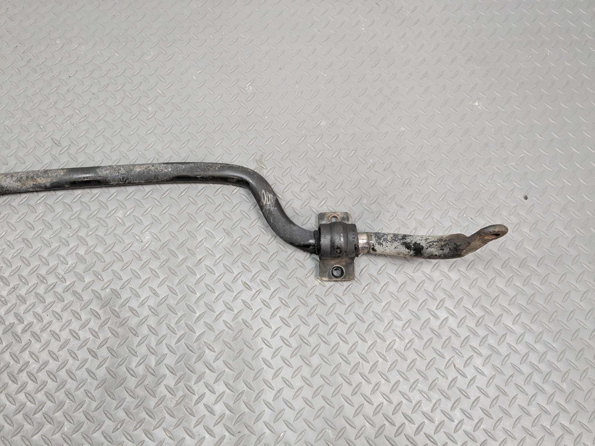 2006 - 2010 FORD EXPLORER OEM FRONT SUSPENSION STABILIZER ANTI ROLL SWAY BAR