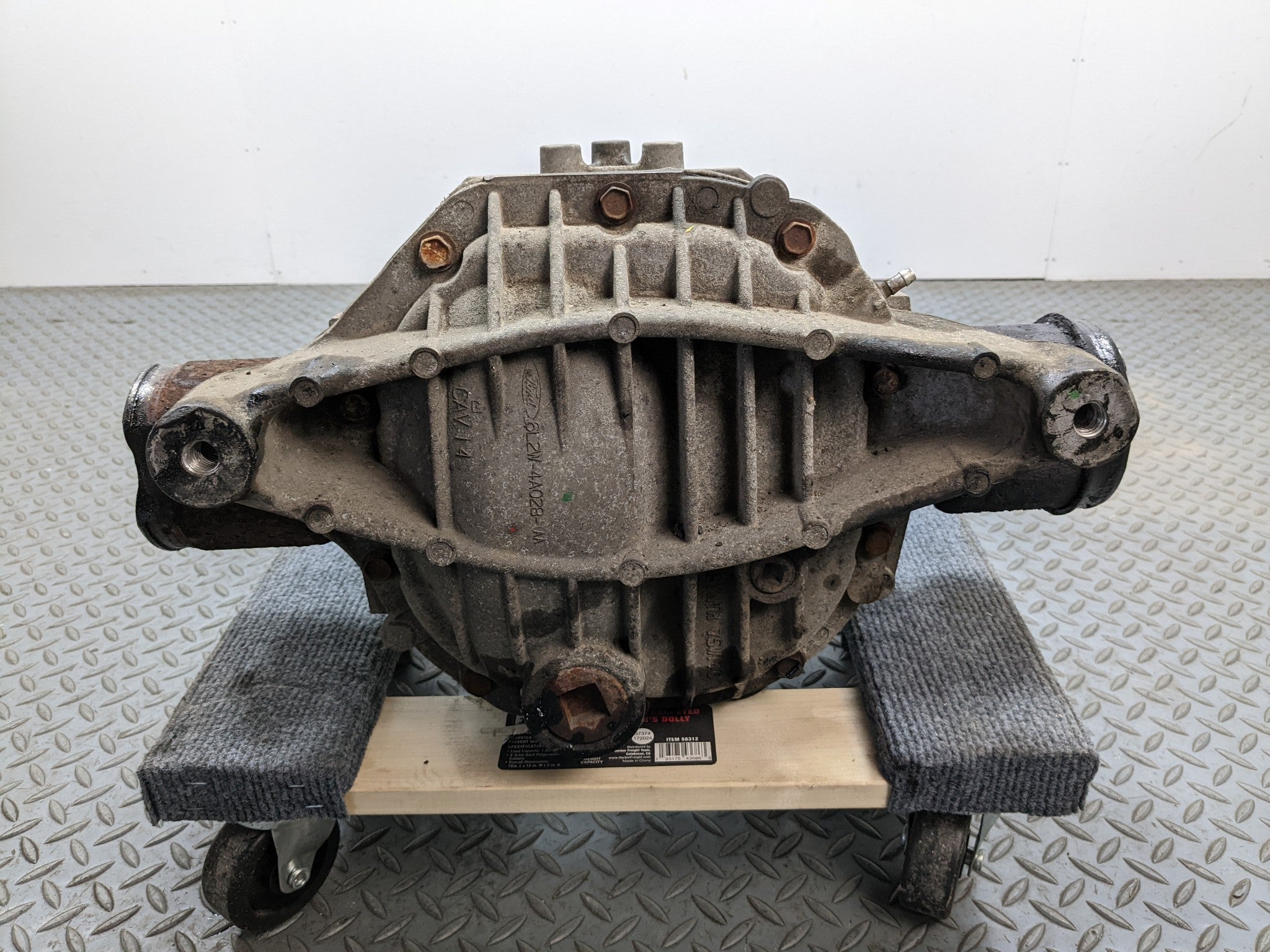 2006 - 2010 FORD EXPLORER OEM REAR AXLE DIFFERENTIAL CARRIER ASSEMBLY 3.55 RATIO
