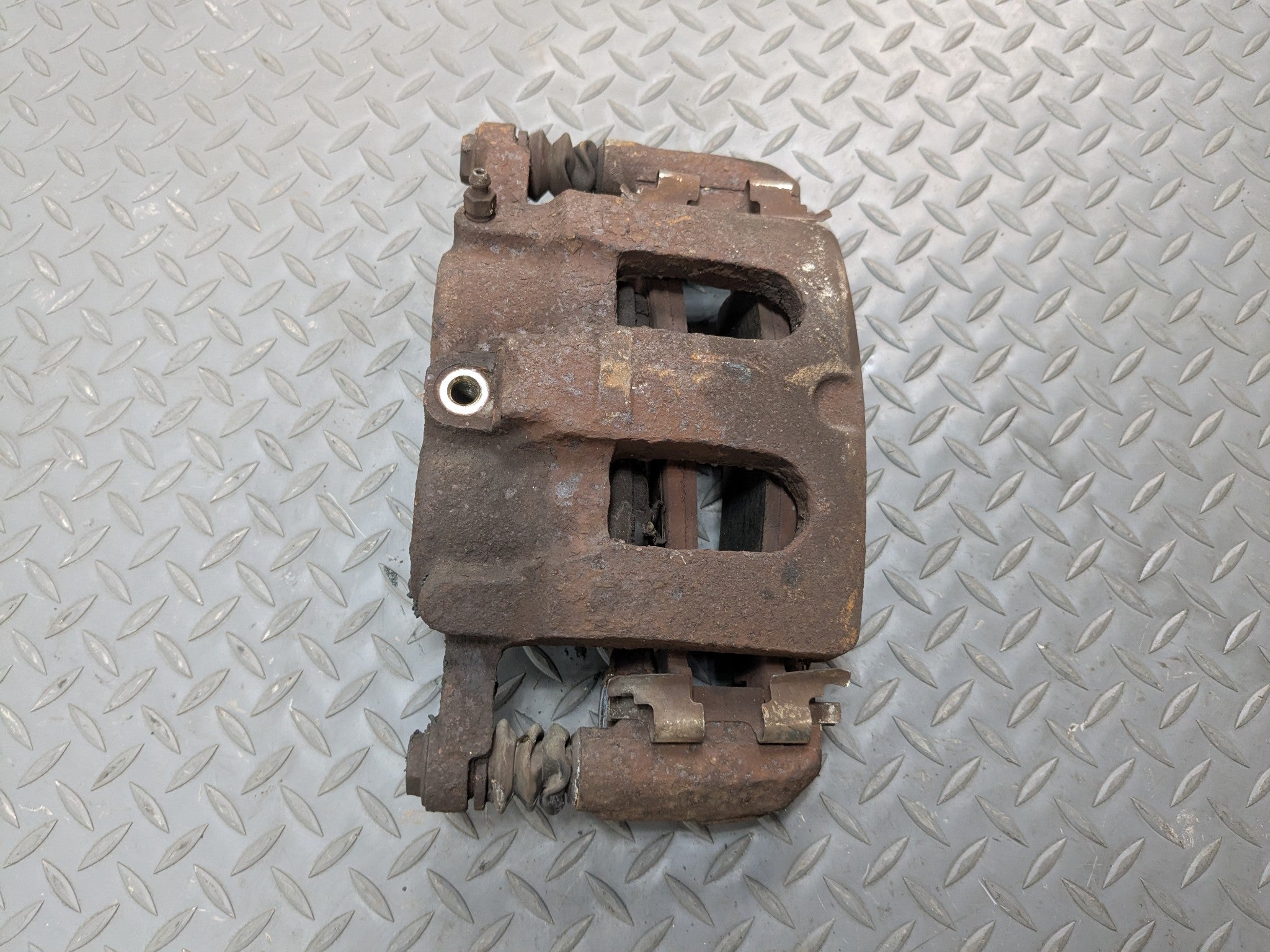 2006 - 2010 FORD EXPLORER OEM BRAKE CALIPER ASSEMBLY FRONT RIGHT PASSENGER SIDE