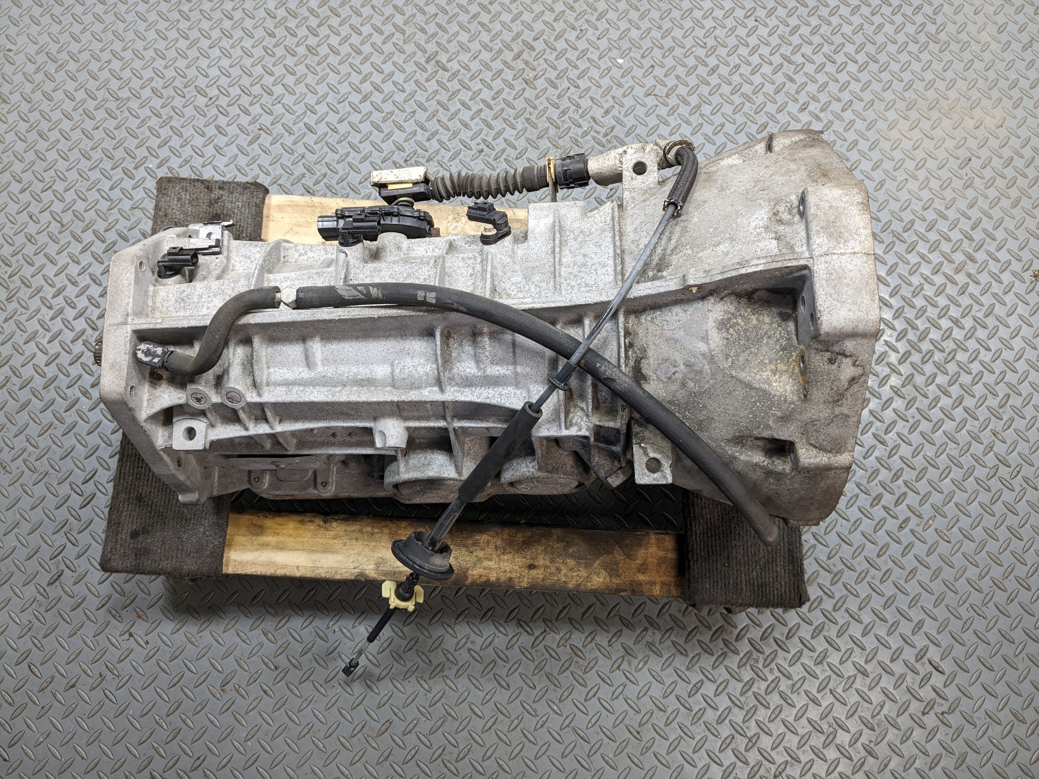 2006 - 2010 FORD EXPLORER OEM AUTOMATIC TRANSMISSION GEARBOX ASSEMBLY
