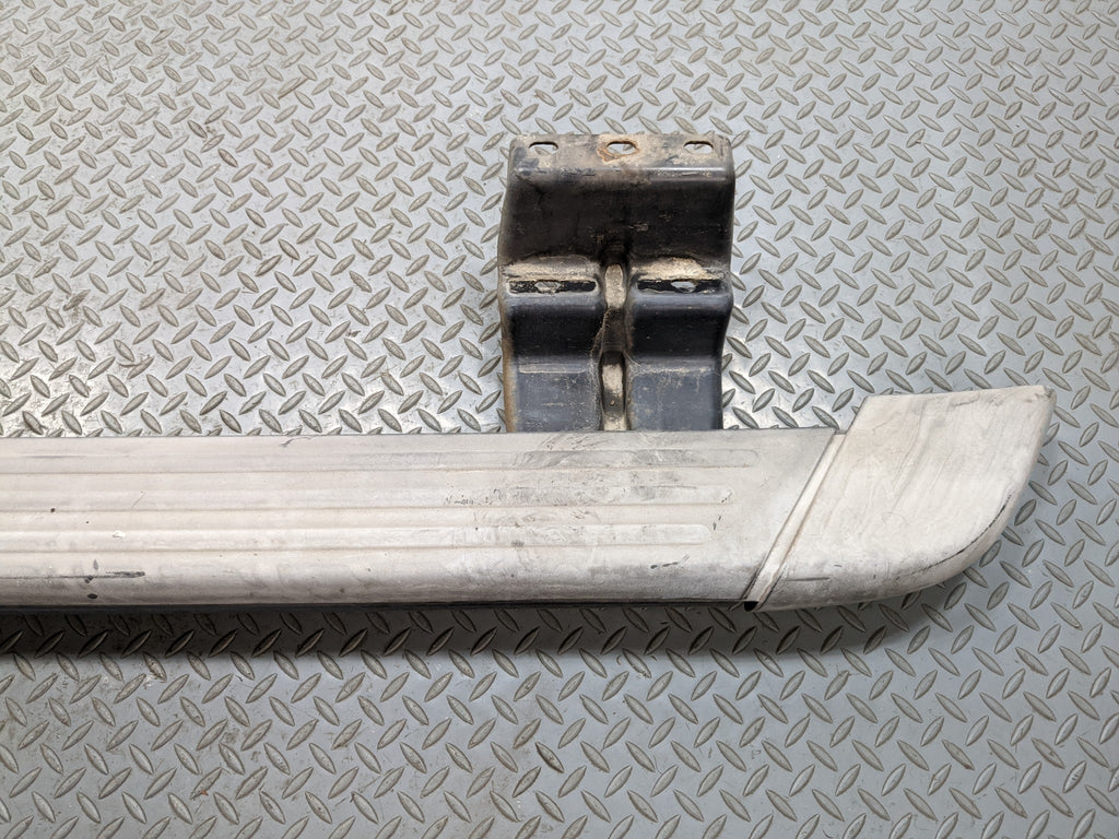 2006 - 2010 FORD EXPLORER OEM RUNNING BOARD STEP PAD RIGHT PASSENGER SIDE