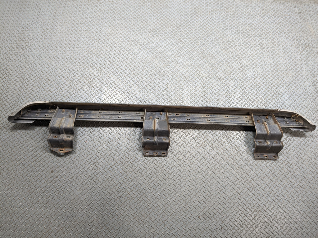 2006 - 2010 FORD EXPLORER OEM RUNNING BOARD STEP PAD RIGHT PASSENGER SIDE