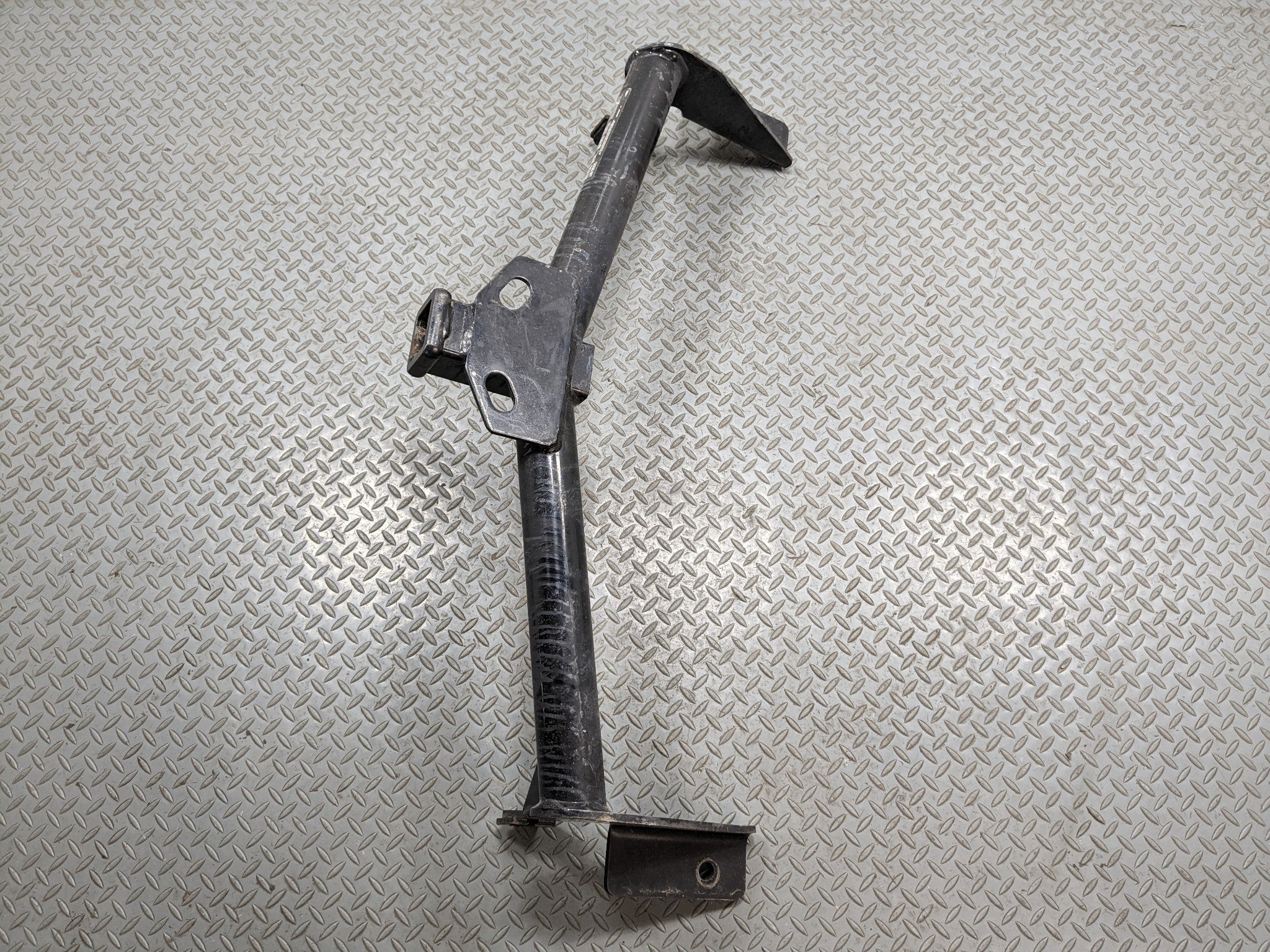 2006 - 2010 FORD EXPLORER OEM REAR BUMPER TOW TOWING TRAILER HITCH BAR