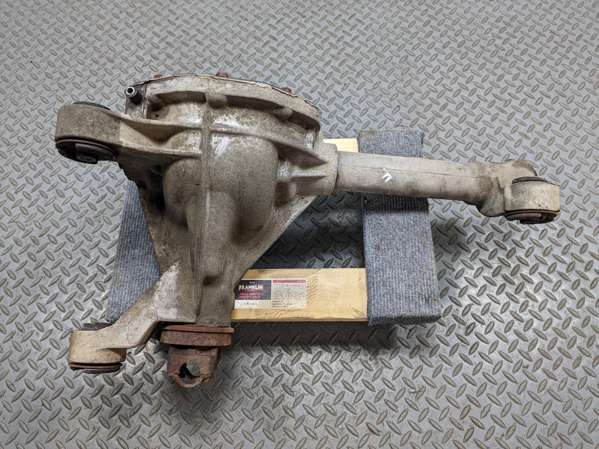 2006 - 2010 FORD EXPLORER OEM FRONT AXLE DIFFERENTIAL CARRIER ASSEMBLY
