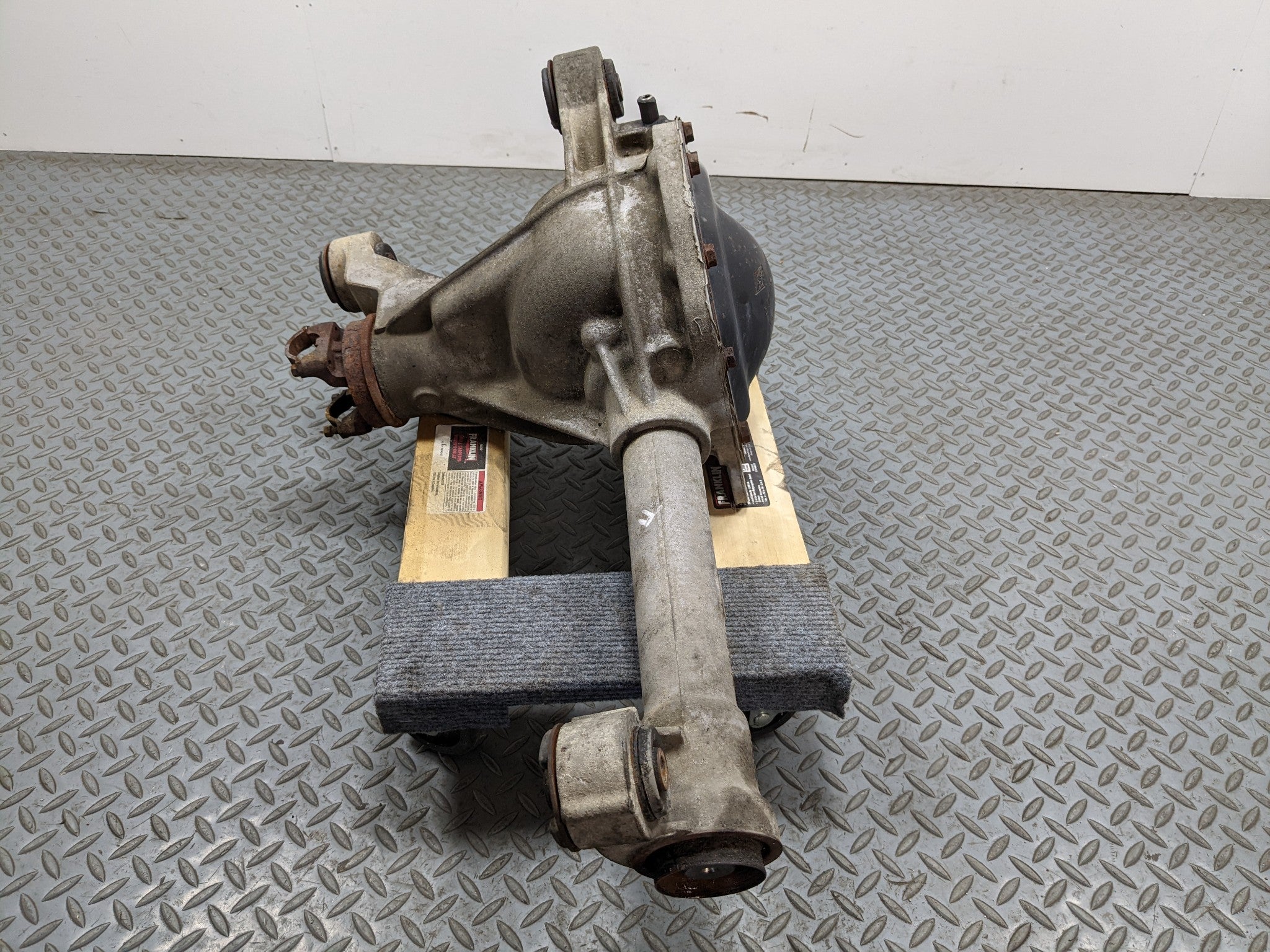 2006 - 2010 FORD EXPLORER OEM FRONT AXLE DIFFERENTIAL CARRIER ASSEMBLY