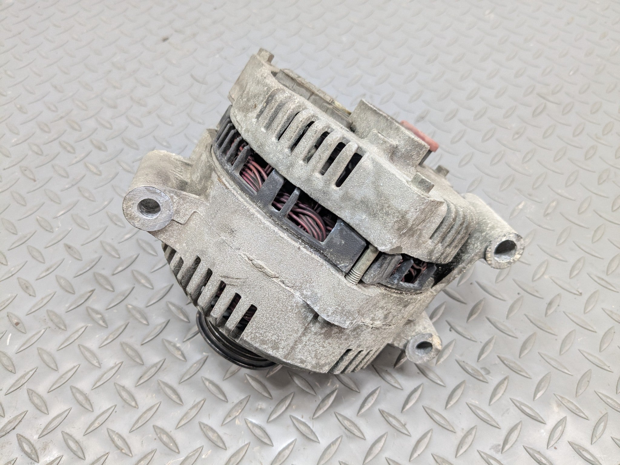 2006 - 2010 FORD EXPLORER OEM ENGINE ALTERNATOR GENERATOR CHARGING ASSEMBLY