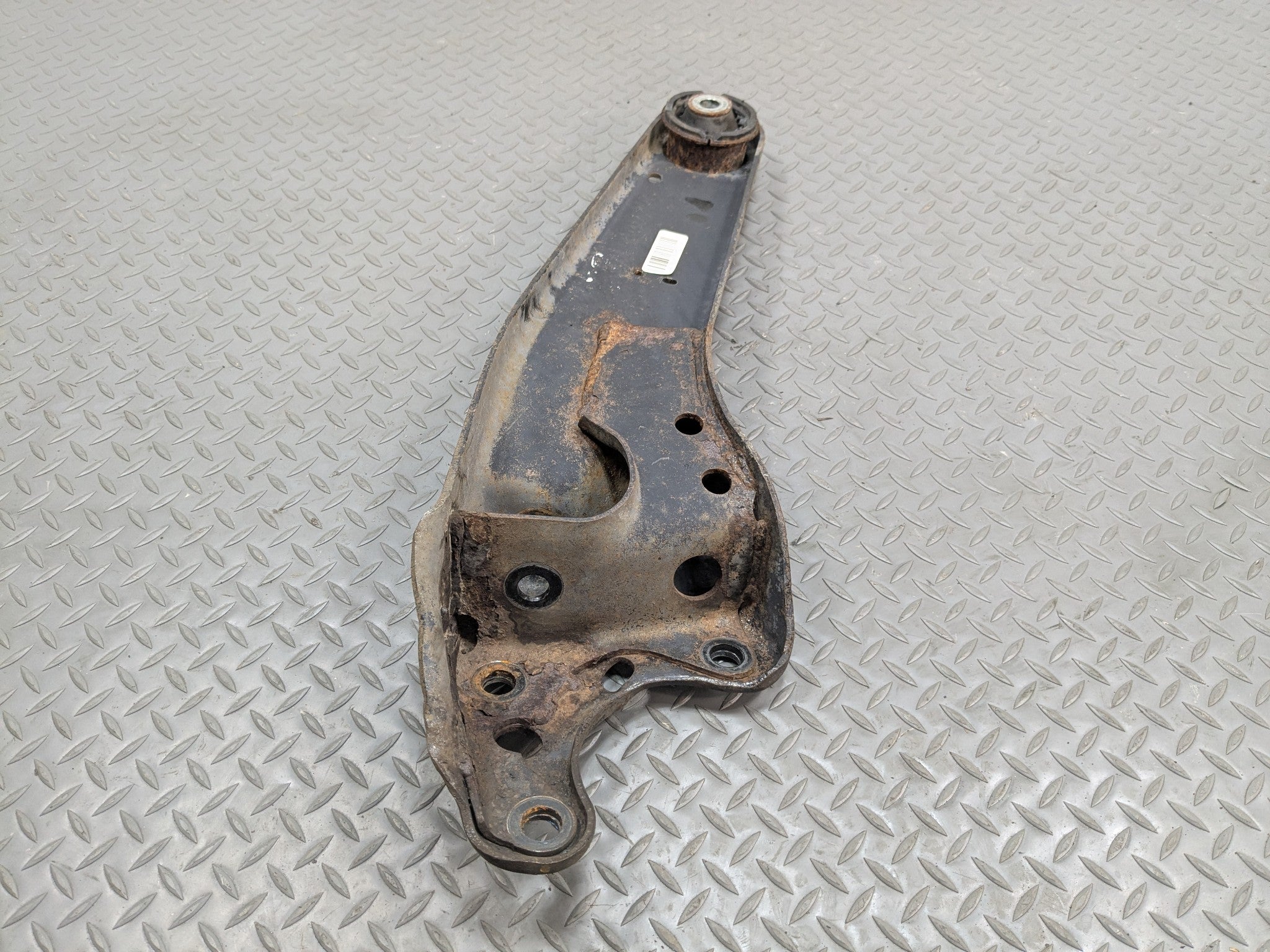 06 - 10 FORD EXPLORER OEM LOWER CONTROL ARM TRAILING REAR RIGHT PASSENGER SIDE