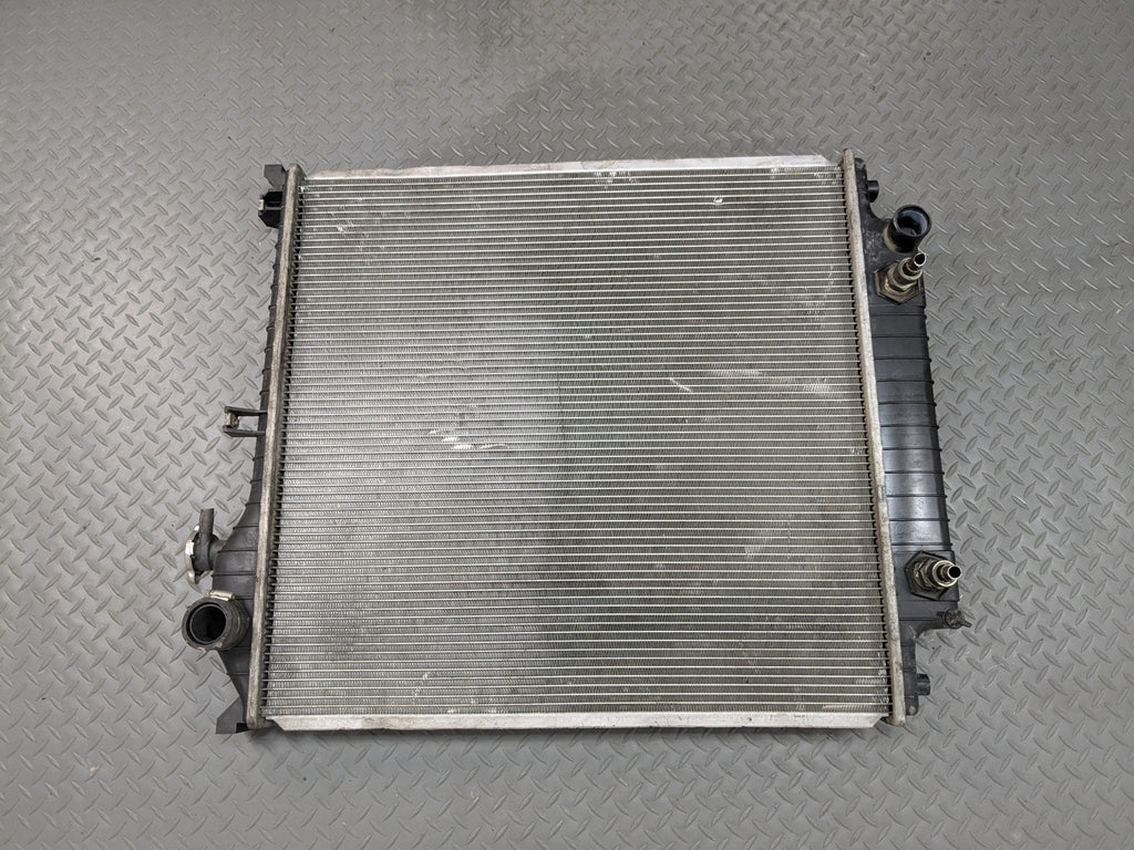 2006 - 2010 FORD EXPLORER OEM ENGINE COOLING RADIATOR ASSEMBLY