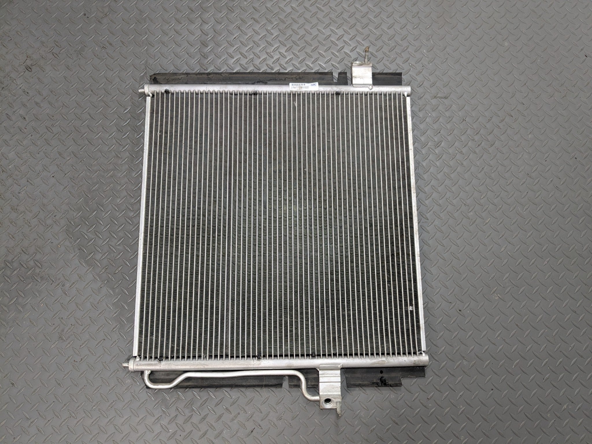 2006 - 2010 FORD EXPLORER OEM AC AIR CONDITIONING CONDENSER RADIATOR ASSEMBLY