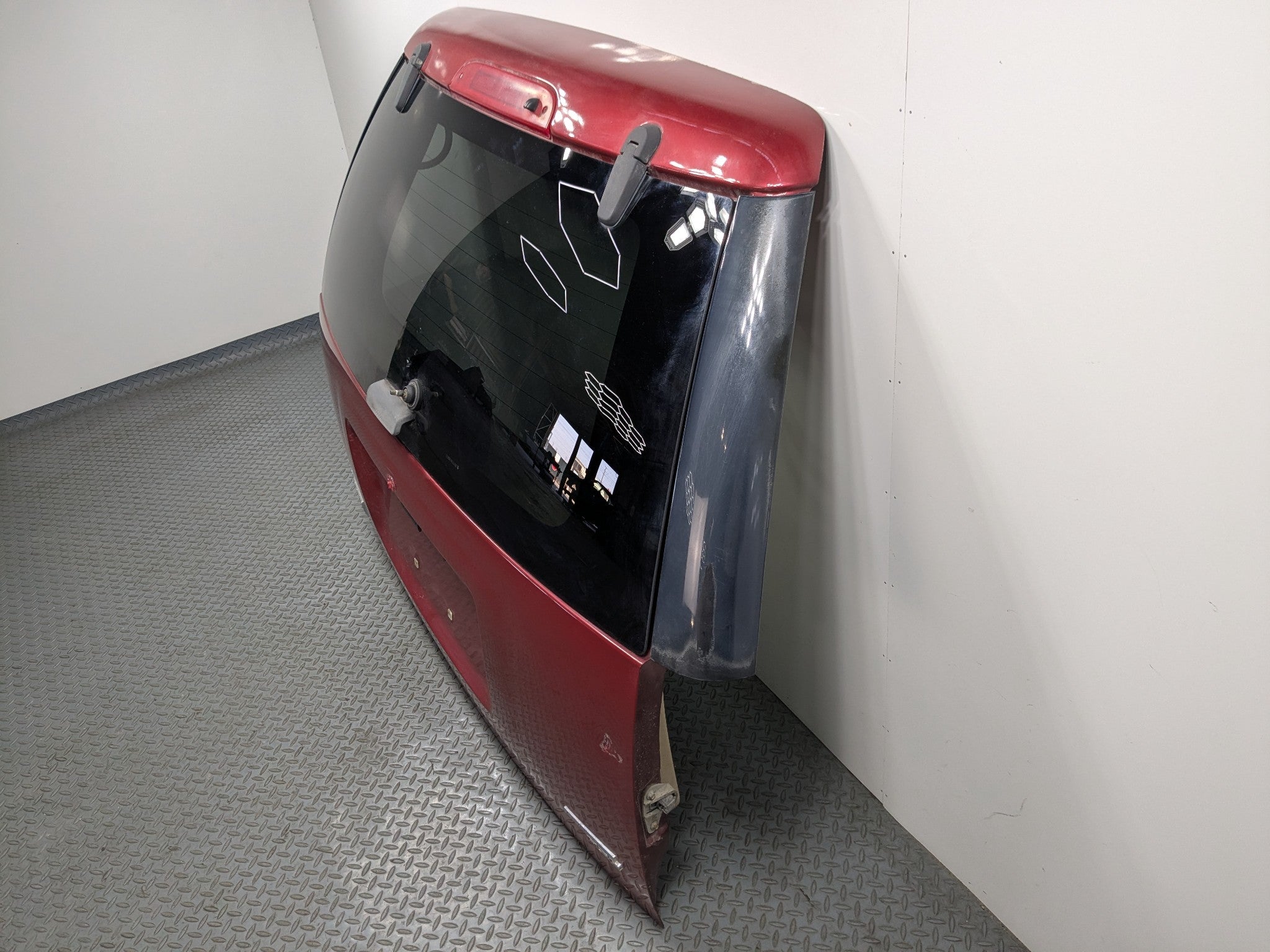 2006 - 2010 FORD EXPLORER OEM REAR LIFTGATE SHELL PANEL WITH GLASS ASSEMBLY