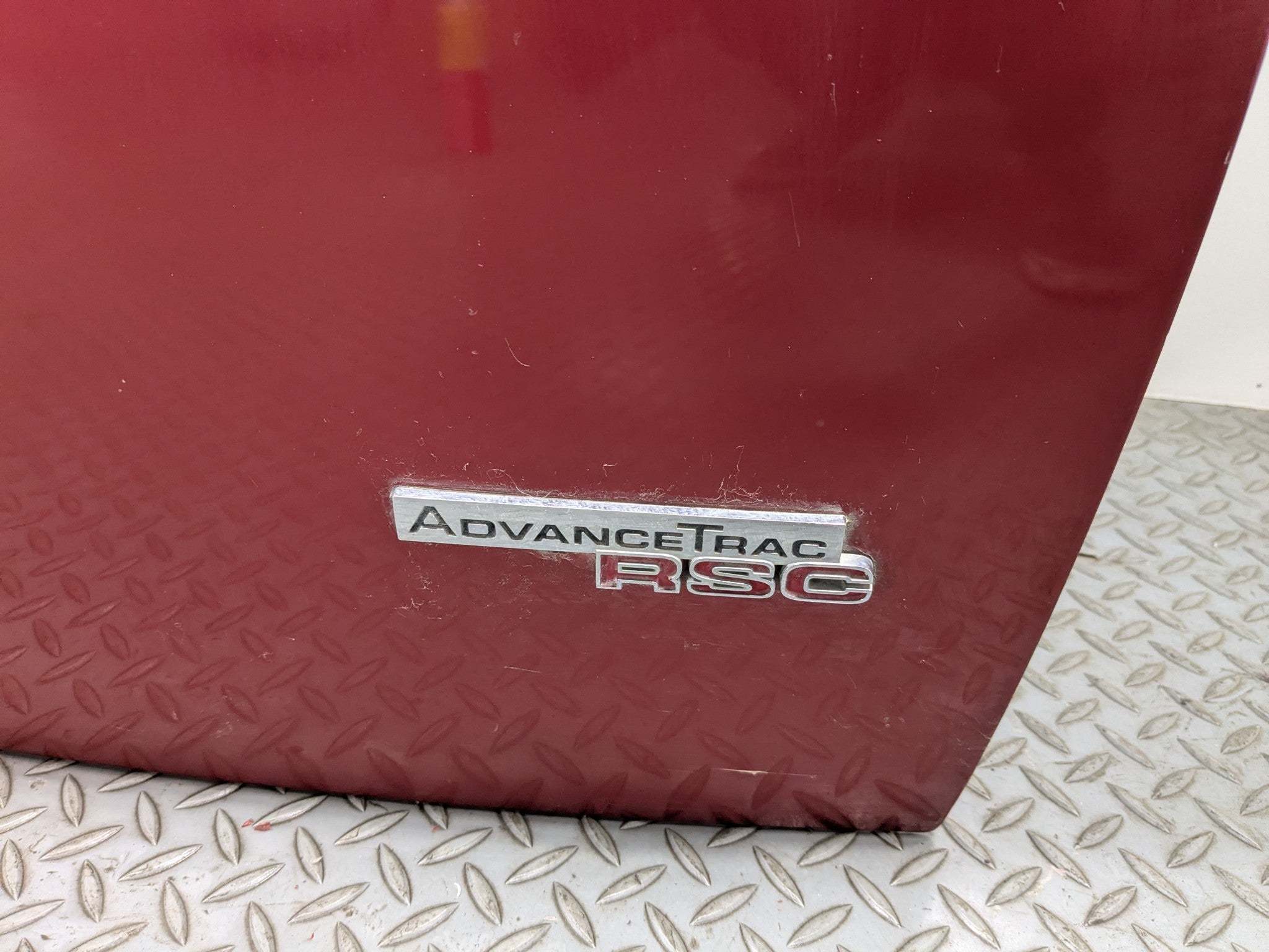 2006 - 2010 FORD EXPLORER OEM REAR LIFTGATE SHELL PANEL WITH GLASS ASSEMBLY