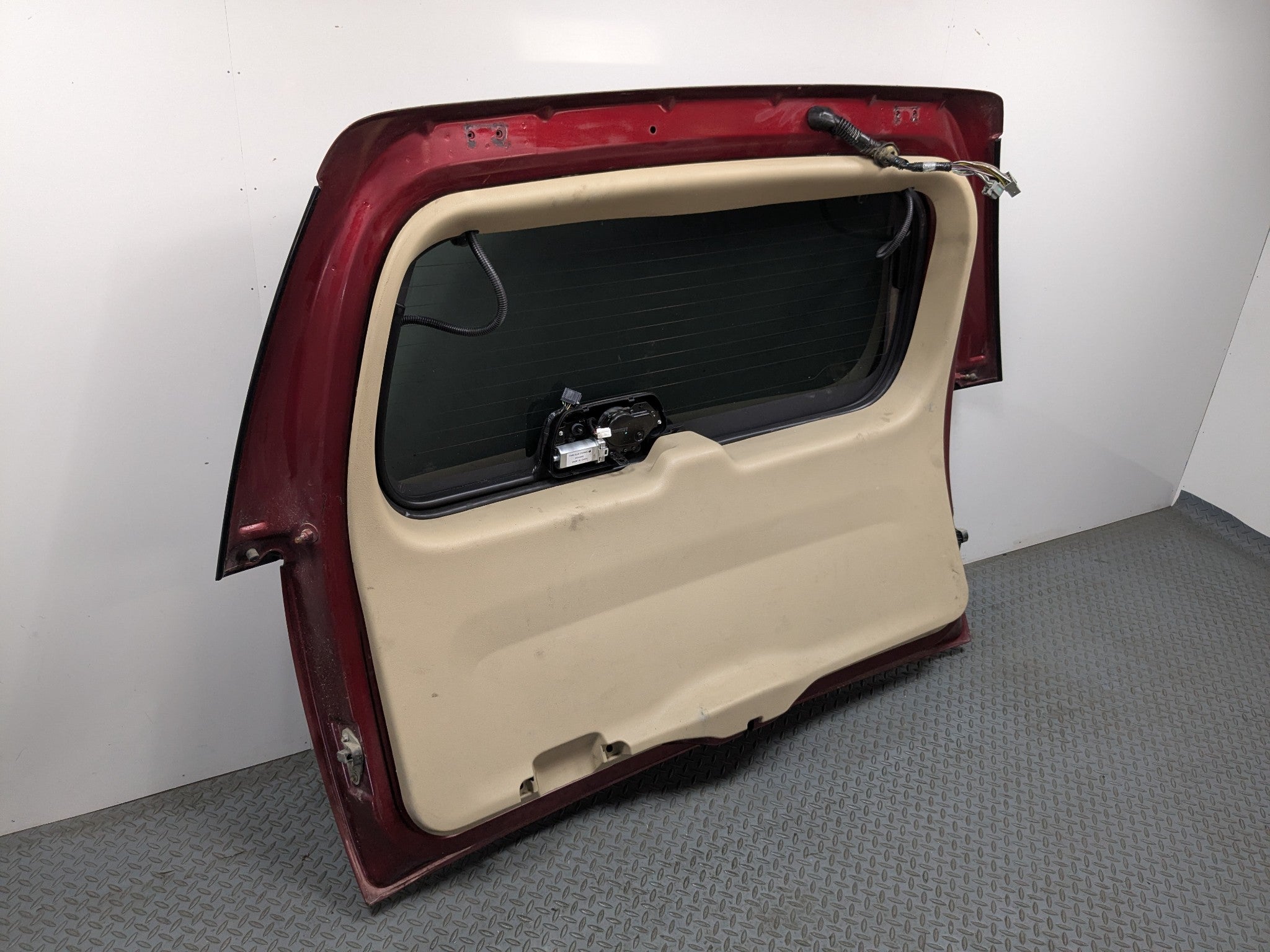 2006 - 2010 FORD EXPLORER OEM REAR LIFTGATE SHELL PANEL WITH GLASS ASSEMBLY