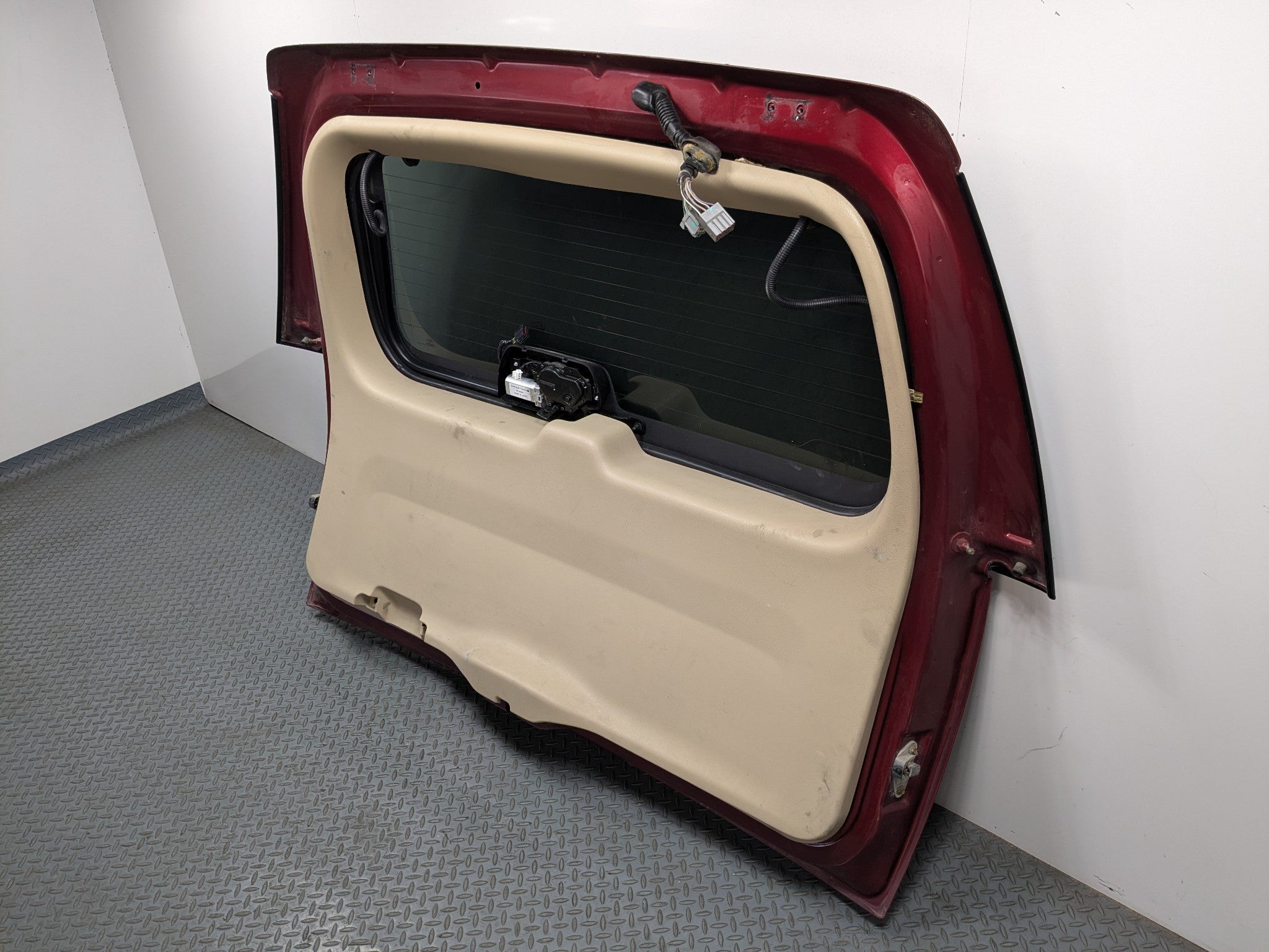 2006 - 2010 FORD EXPLORER OEM REAR LIFTGATE SHELL PANEL WITH GLASS ASSEMBLY
