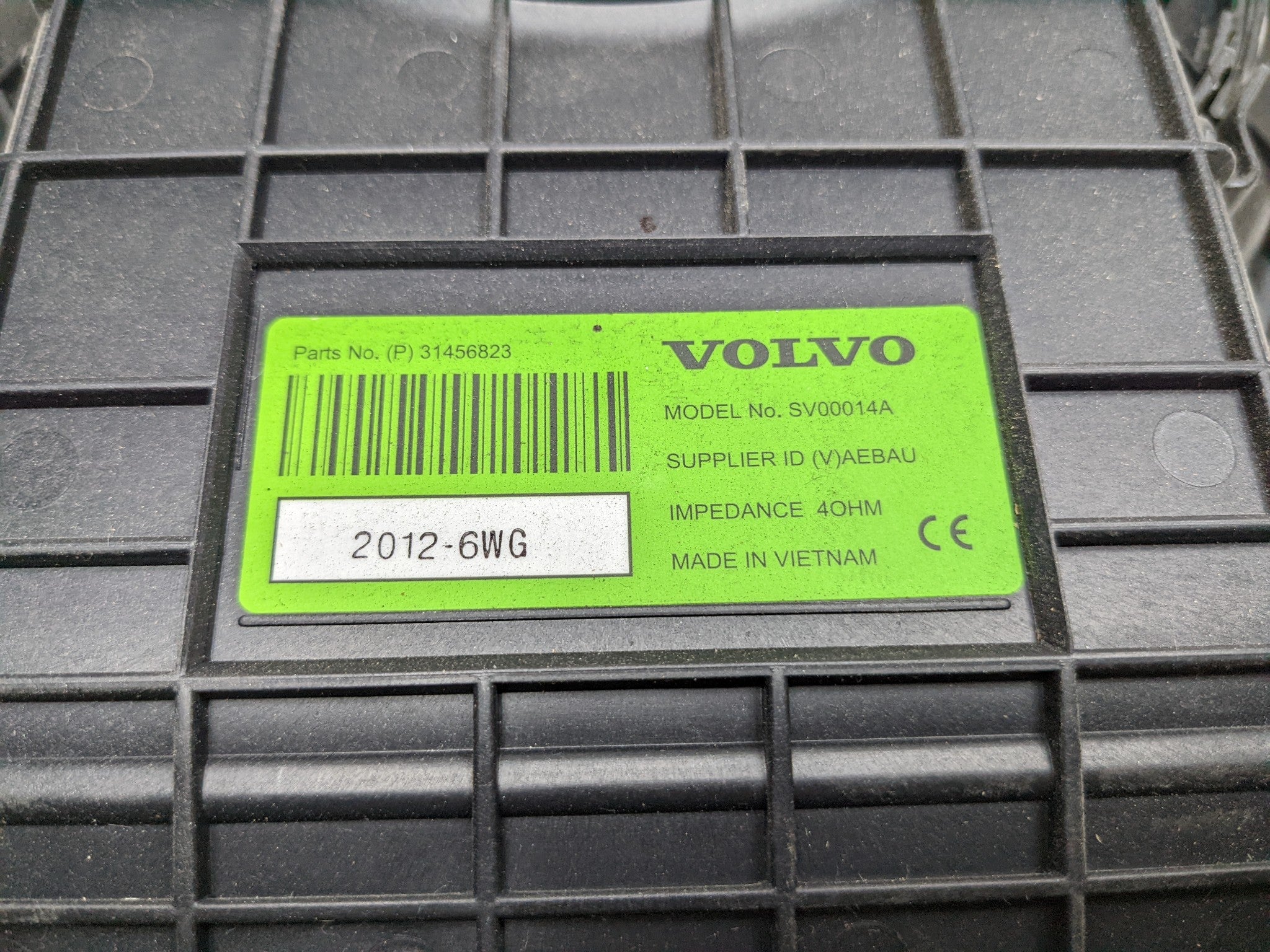 19 - 24 VOLVO S60 OEM SPEAKER SUBWOOFER DOOR AUDIO SYSTEM REAR LEFT AND RIGHT