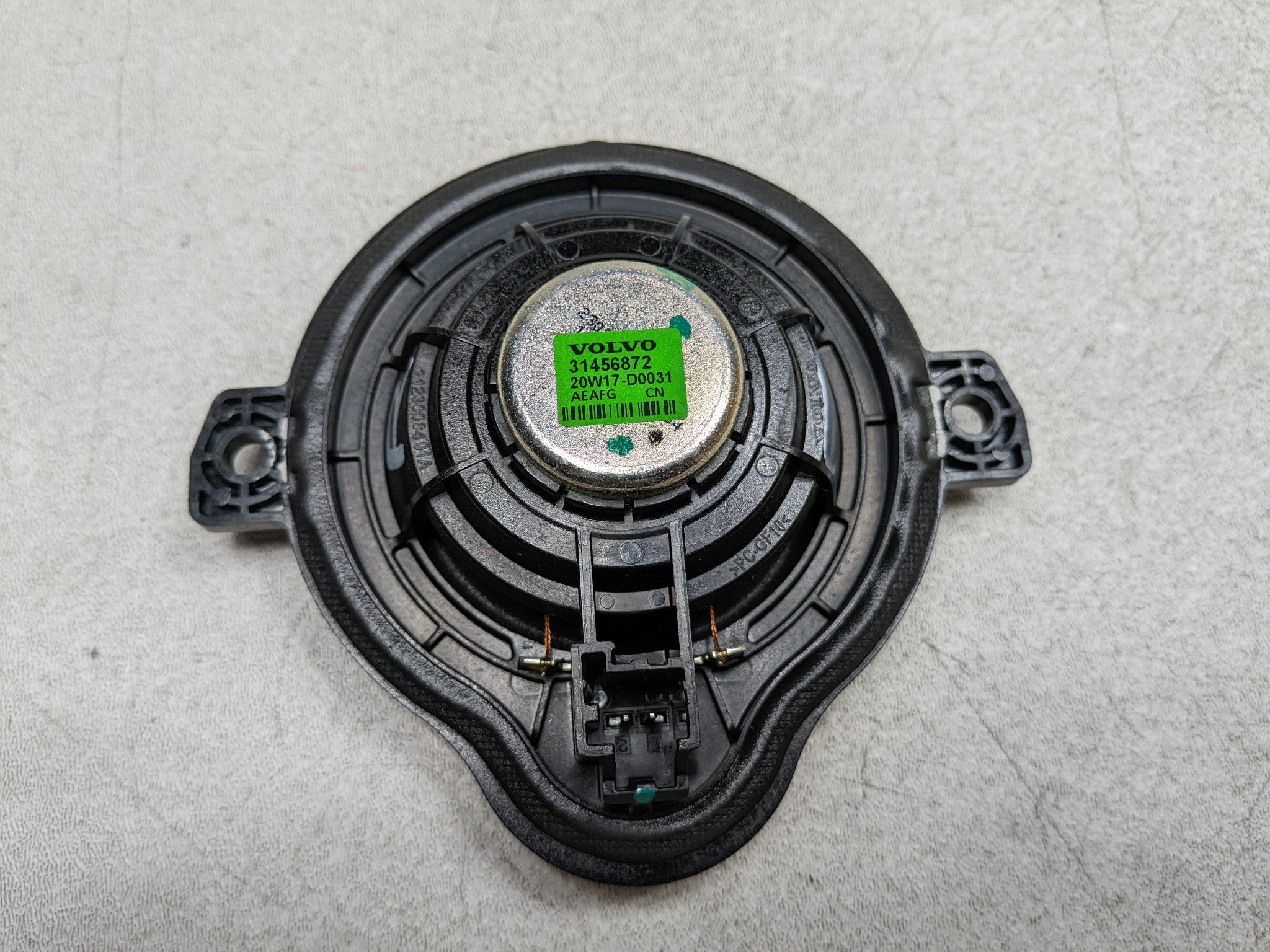 19 - 24 VOLVO S60 OEM SPEAKER SUBWOOFER DOOR AUDIO SYSTEM REAR LEFT AND RIGHT