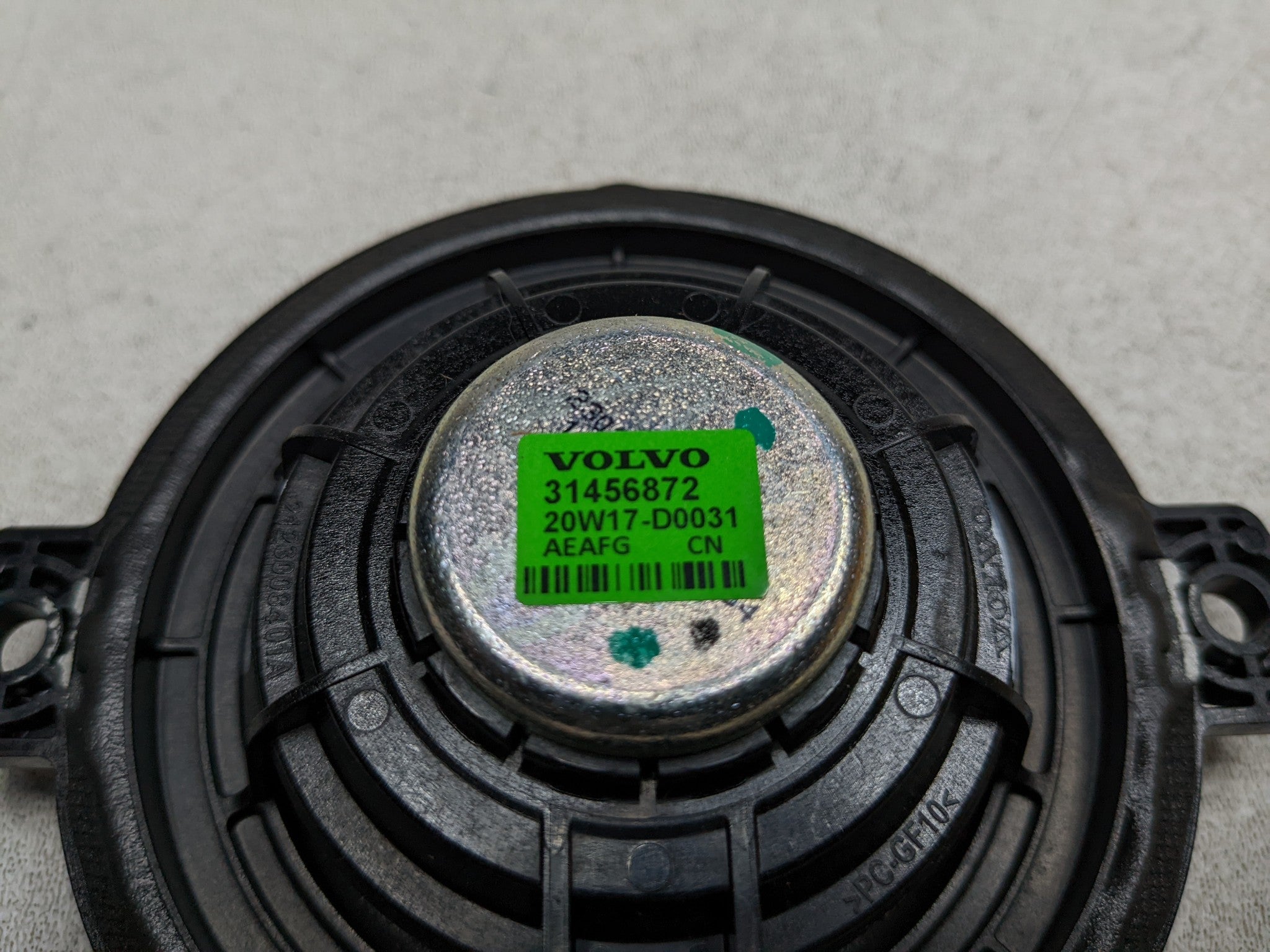 19 - 24 VOLVO S60 OEM SPEAKER SUBWOOFER DOOR AUDIO SYSTEM REAR LEFT AND RIGHT