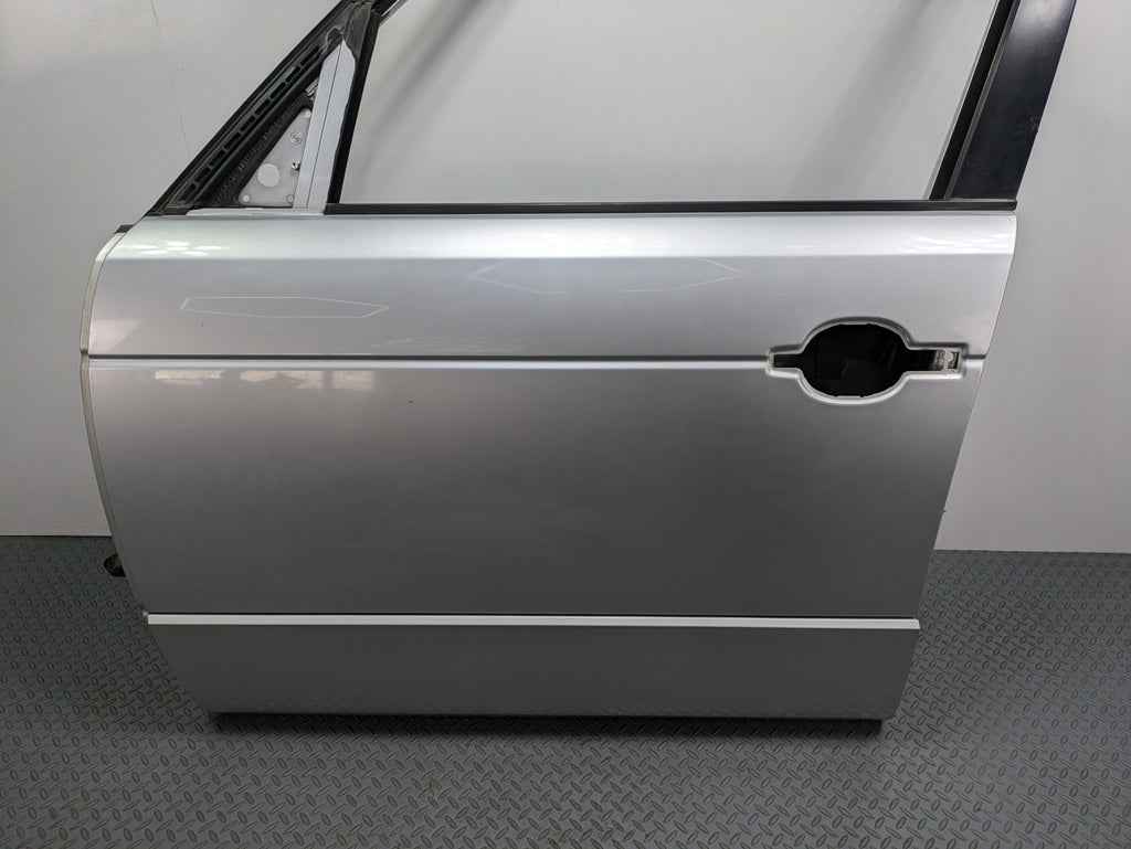 03 - 05 LAND RANGE ROVER OEM DOOR SHELL PANEL ZAMBEZI SILVER FRONT LEFT SIDE