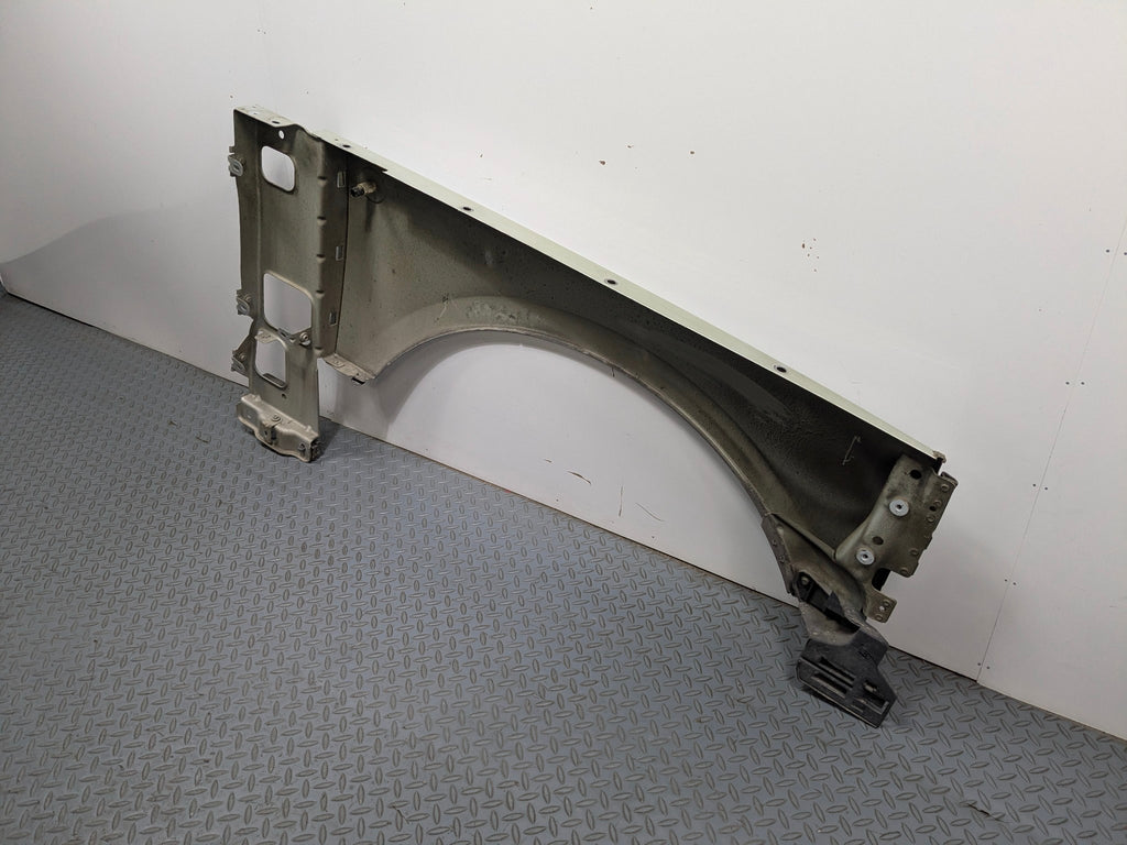 2003 - 2005 LAND ROVER RANGE ROVER OEM FENDER WITH SIDE LAMP FRONT LEFT DRIVER