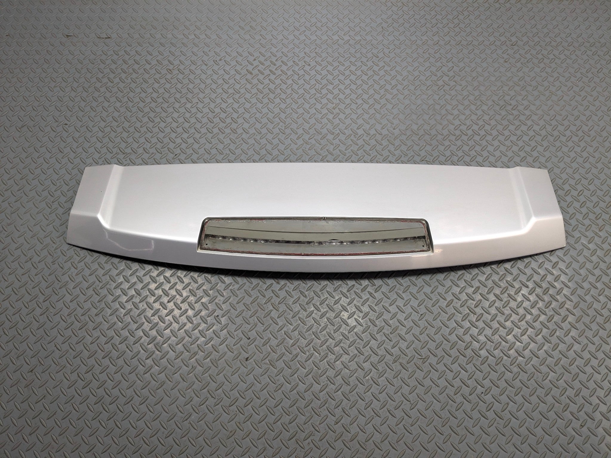 2003 - 2005 LAND ROVER RANGE ROVER OEM REAR TAILGATE TRUNK SPOILER WING FITS