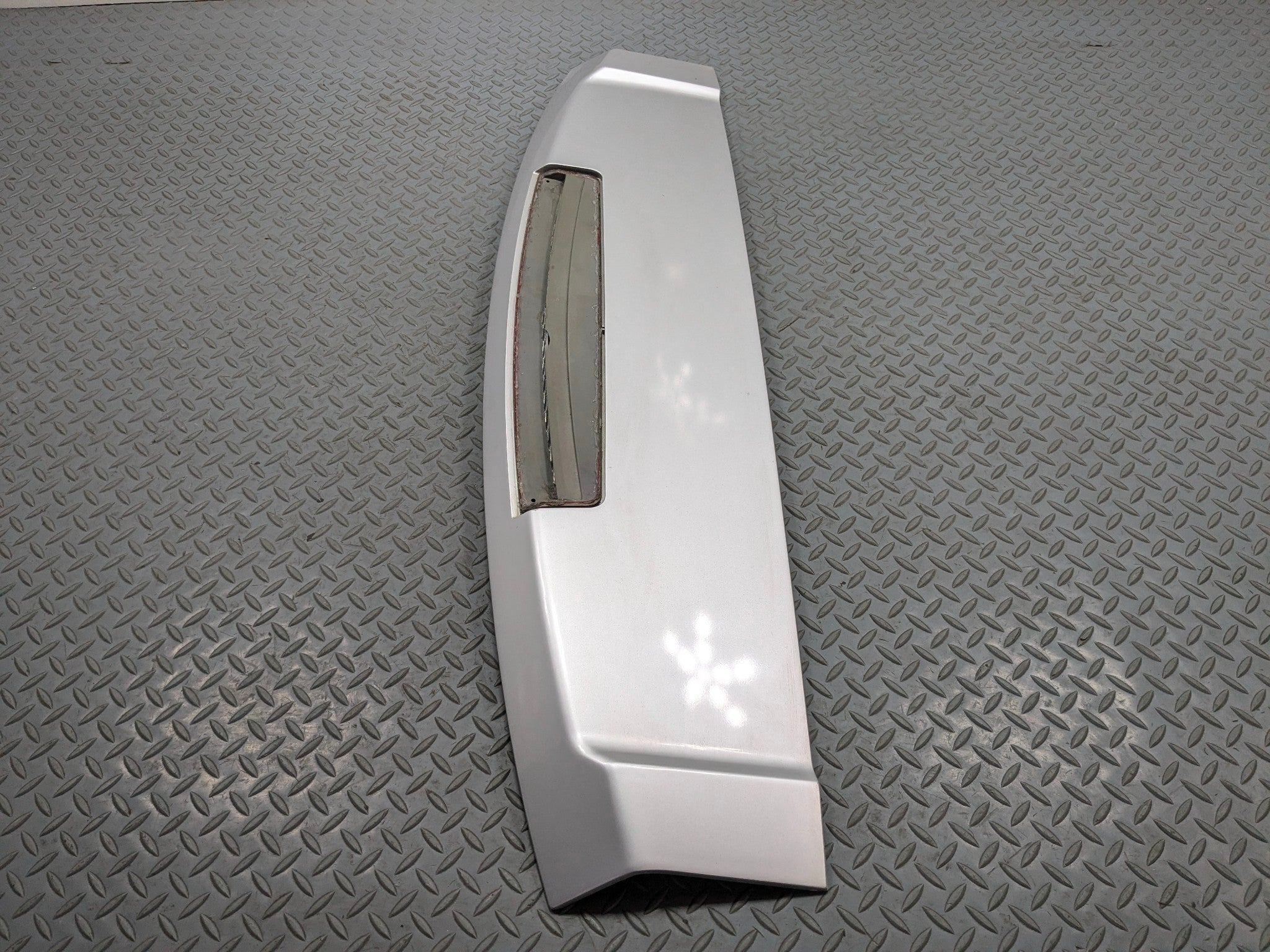 2003 - 2005 LAND ROVER RANGE ROVER OEM REAR TAILGATE TRUNK SPOILER WING FITS