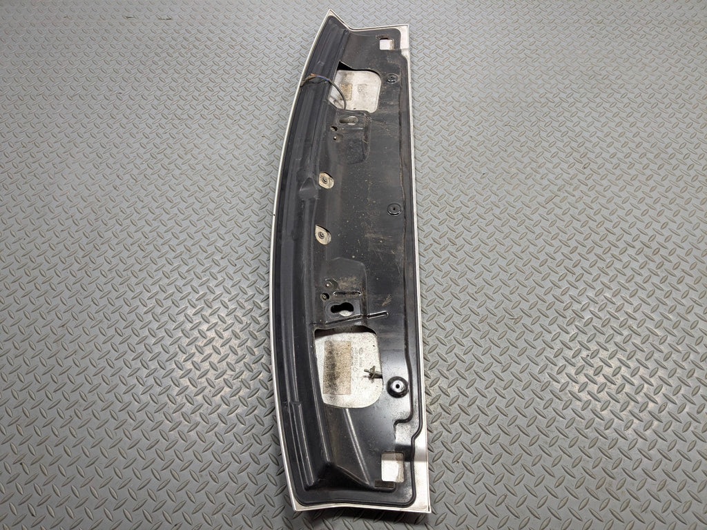 2003 - 2005 LAND ROVER RANGE ROVER OEM REAR TAILGATE TRUNK SPOILER WING FITS