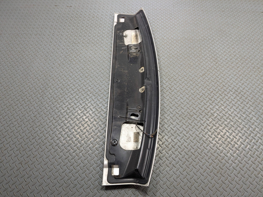 2003 - 2005 LAND ROVER RANGE ROVER OEM REAR TAILGATE TRUNK SPOILER WING FITS