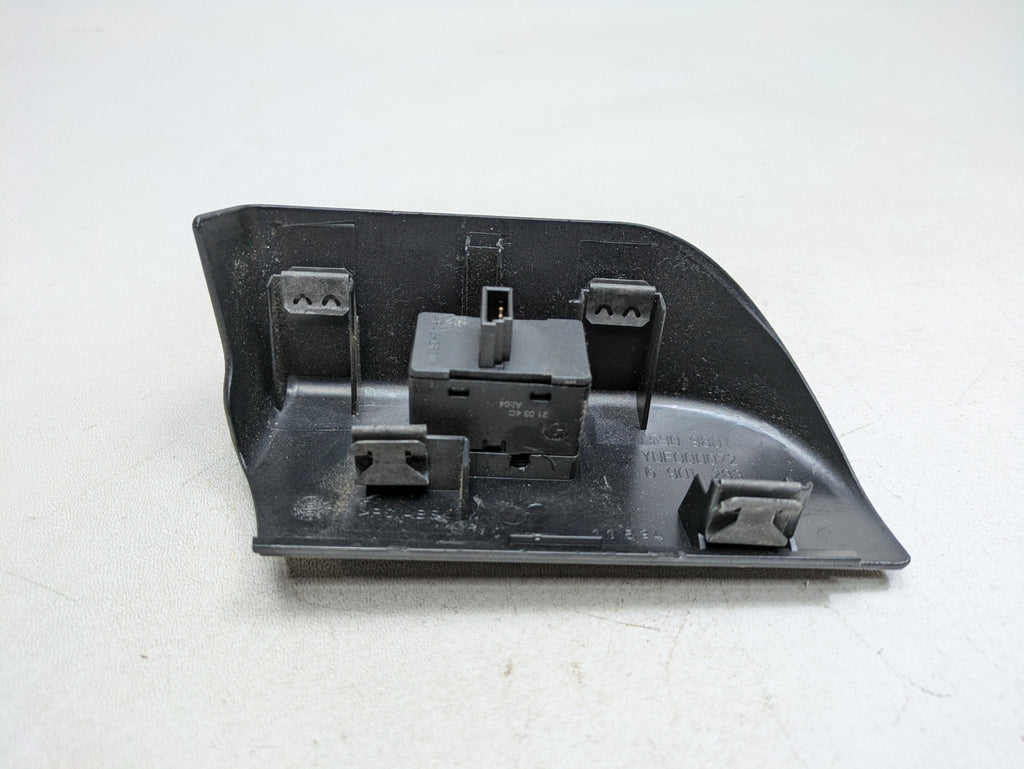 03 - 05 LAND ROVER RANGE ROVER OEM DOOR WINDOW SWITCH REAR RIGHT PASSENGER SIDE