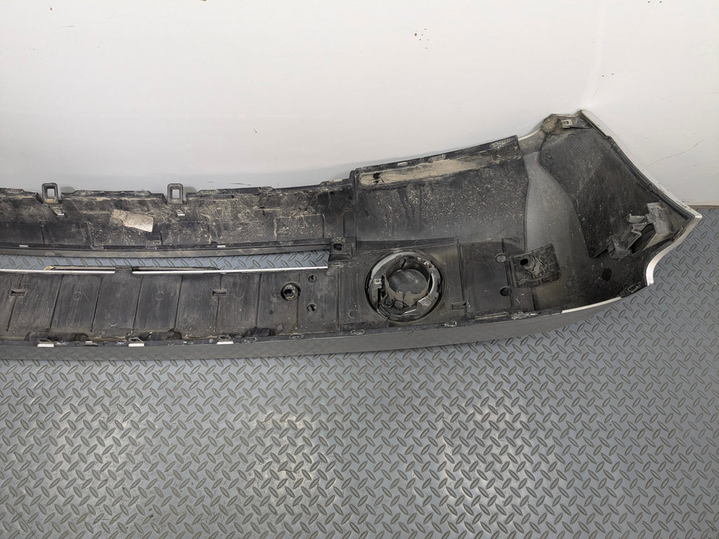 03 - 2005 LAND ROVER RANGE ROVER OEM FRONT BUMPER COVER ASSEMBLY ZAMBEZI SILVER