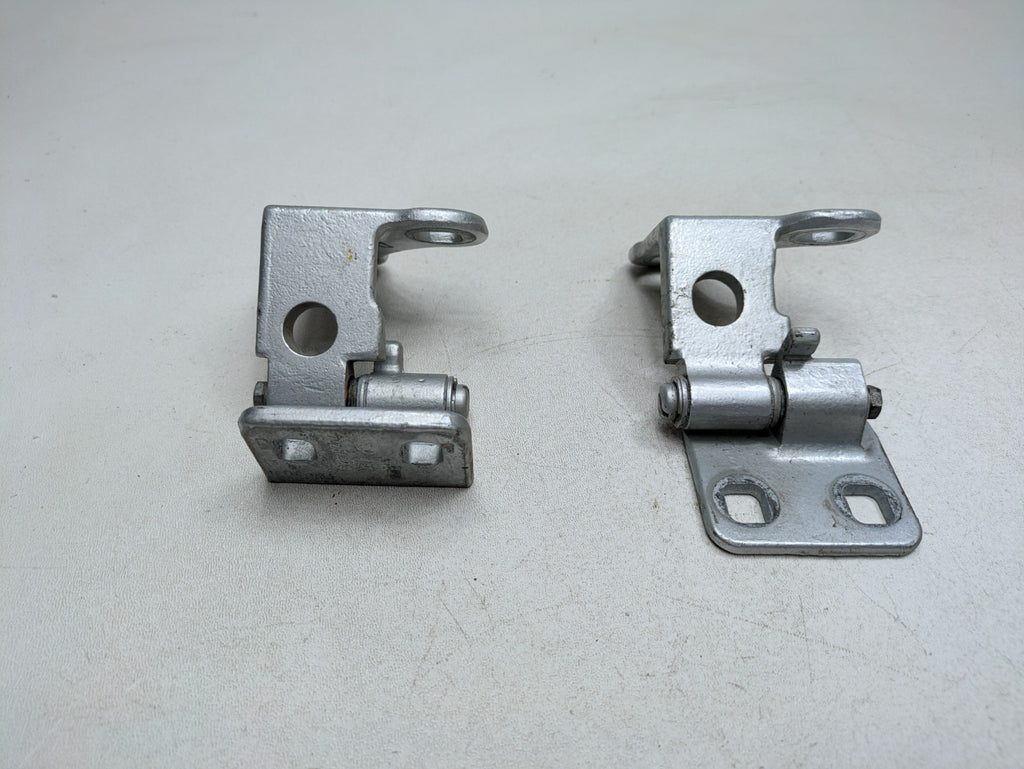 2003 - 2005 LAND ROVER RANGE ROVER OEM DOOR HINGE SET UPPER AND LOWER REAR RIGHT