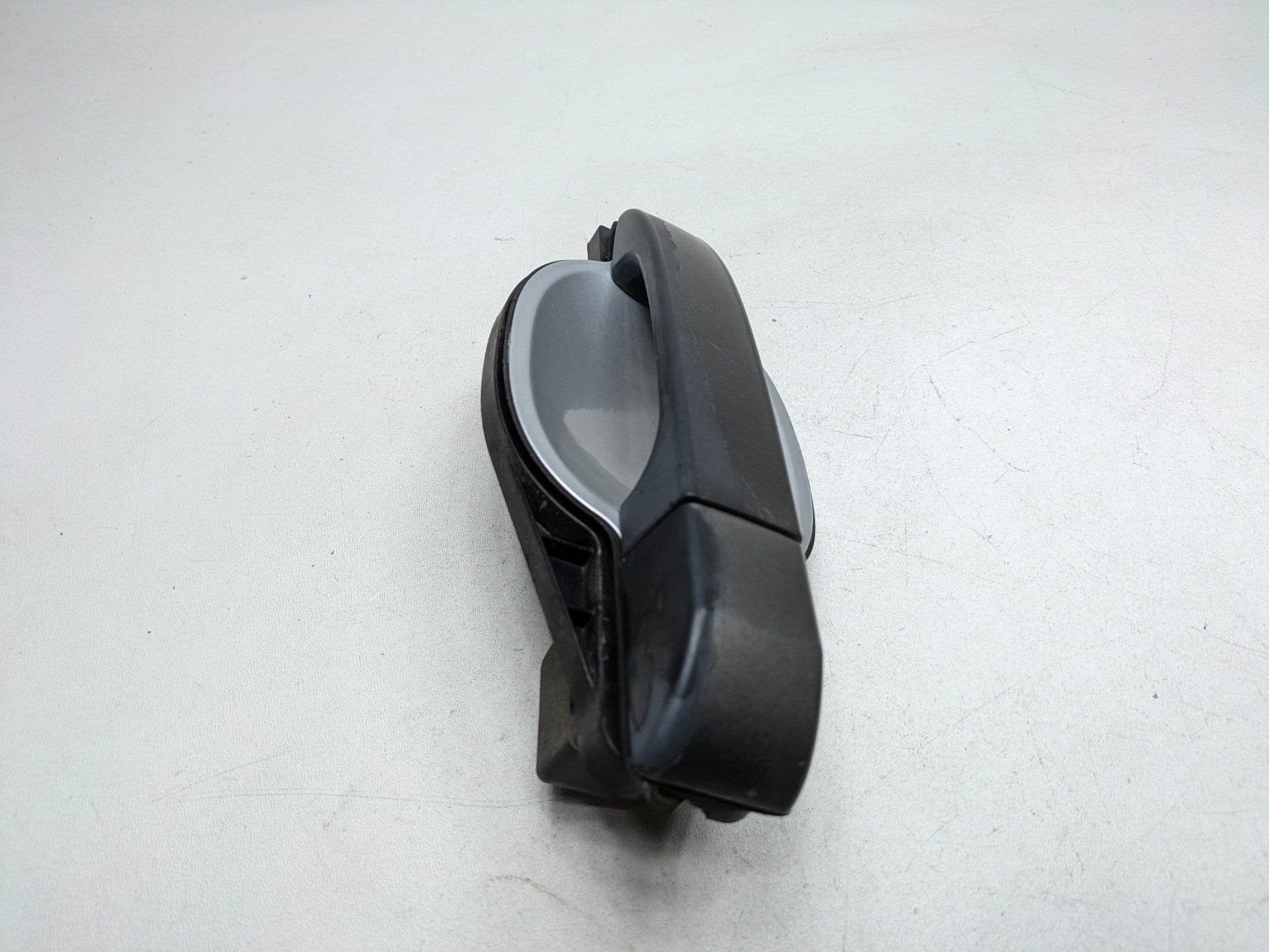 03-05 LAND ROVER RANGE ROVER OEM EXTERIOR DOOR HANDLE REAR RIGHT PASSENGER SIDE