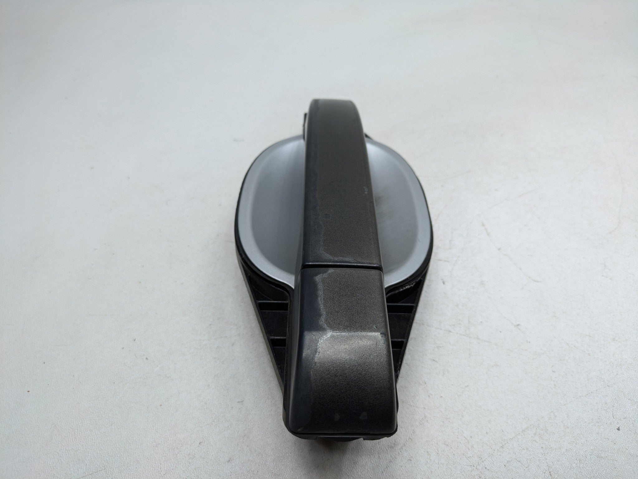 2003 - 2005 LAND ROVER RANGE ROVER OEM EXTERIOR DOOR HANDLE FRONT RIGHT SIDE