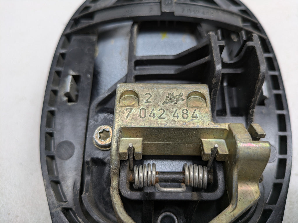 2003 - 2005 LAND ROVER RANGE ROVER OEM EXTERIOR DOOR HANDLE FRONT RIGHT SIDE