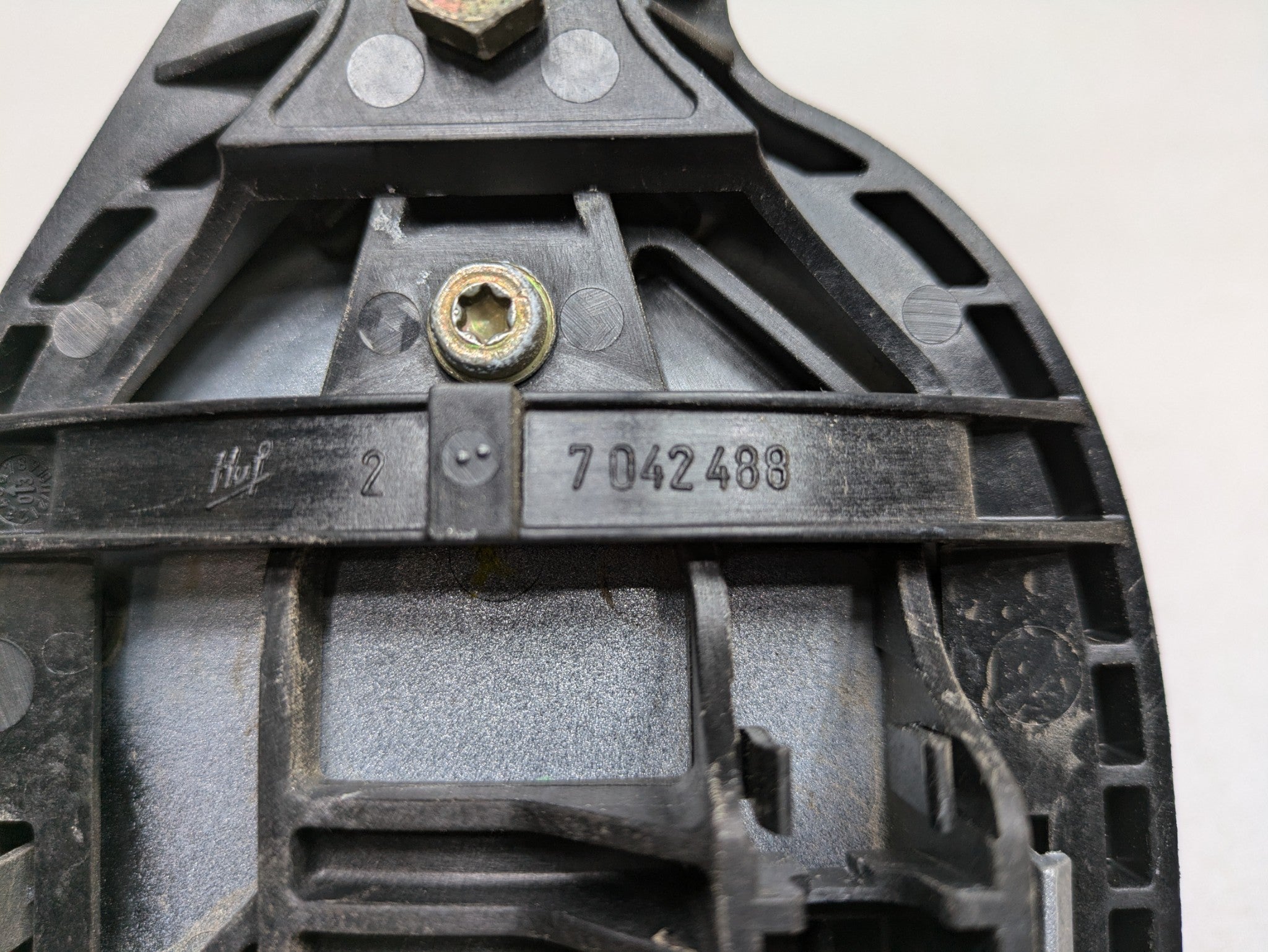 2003 - 2005 LAND ROVER RANGE ROVER OEM EXTERIOR DOOR HANDLE FRONT RIGHT SIDE