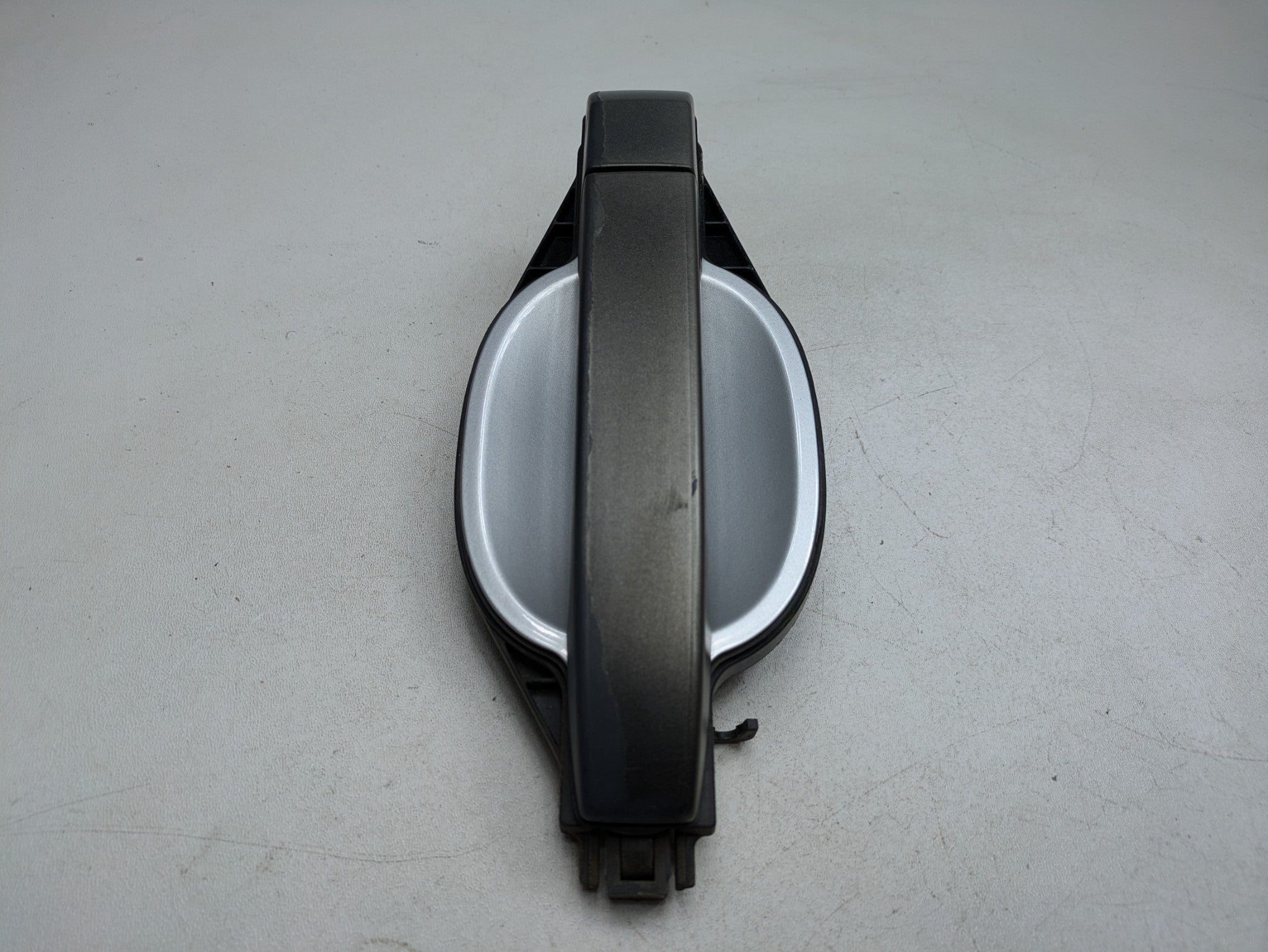 03 - 05 LAND ROVER RANGE ROVER OEM EXTERIOR DOOR HANDLE REAR LEFT DRIVER SIDE