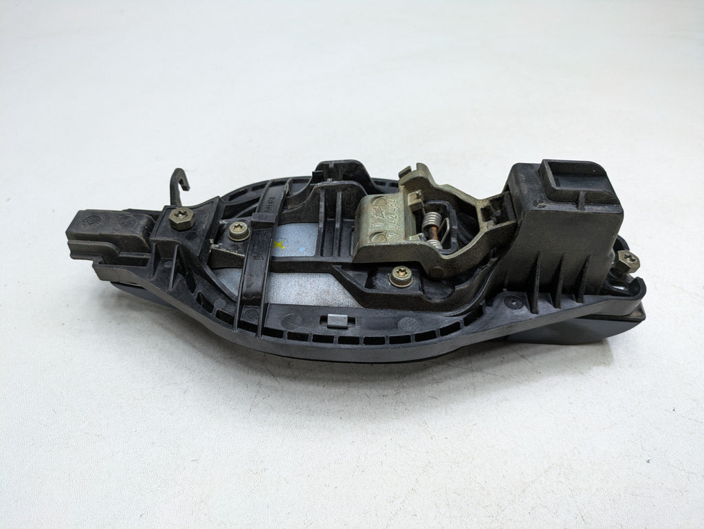 03 - 05 LAND ROVER RANGE ROVER OEM EXTERIOR DOOR HANDLE REAR LEFT DRIVER SIDE