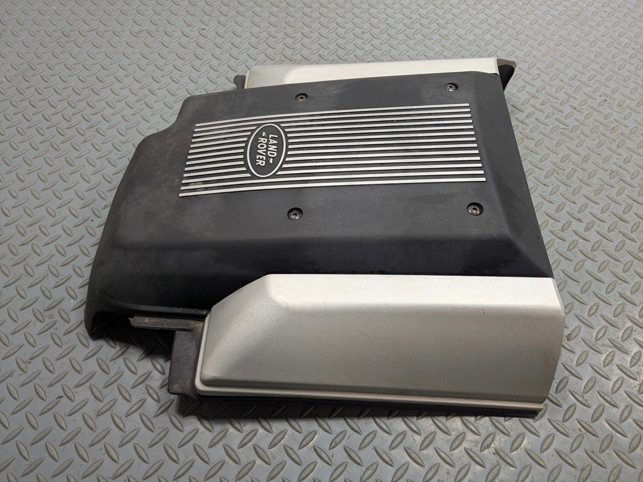 2003 - 2005 LAND ROVER RANGE ROVER OEM ENGINE MOTOR UPPER COVER PANEL SHIELD