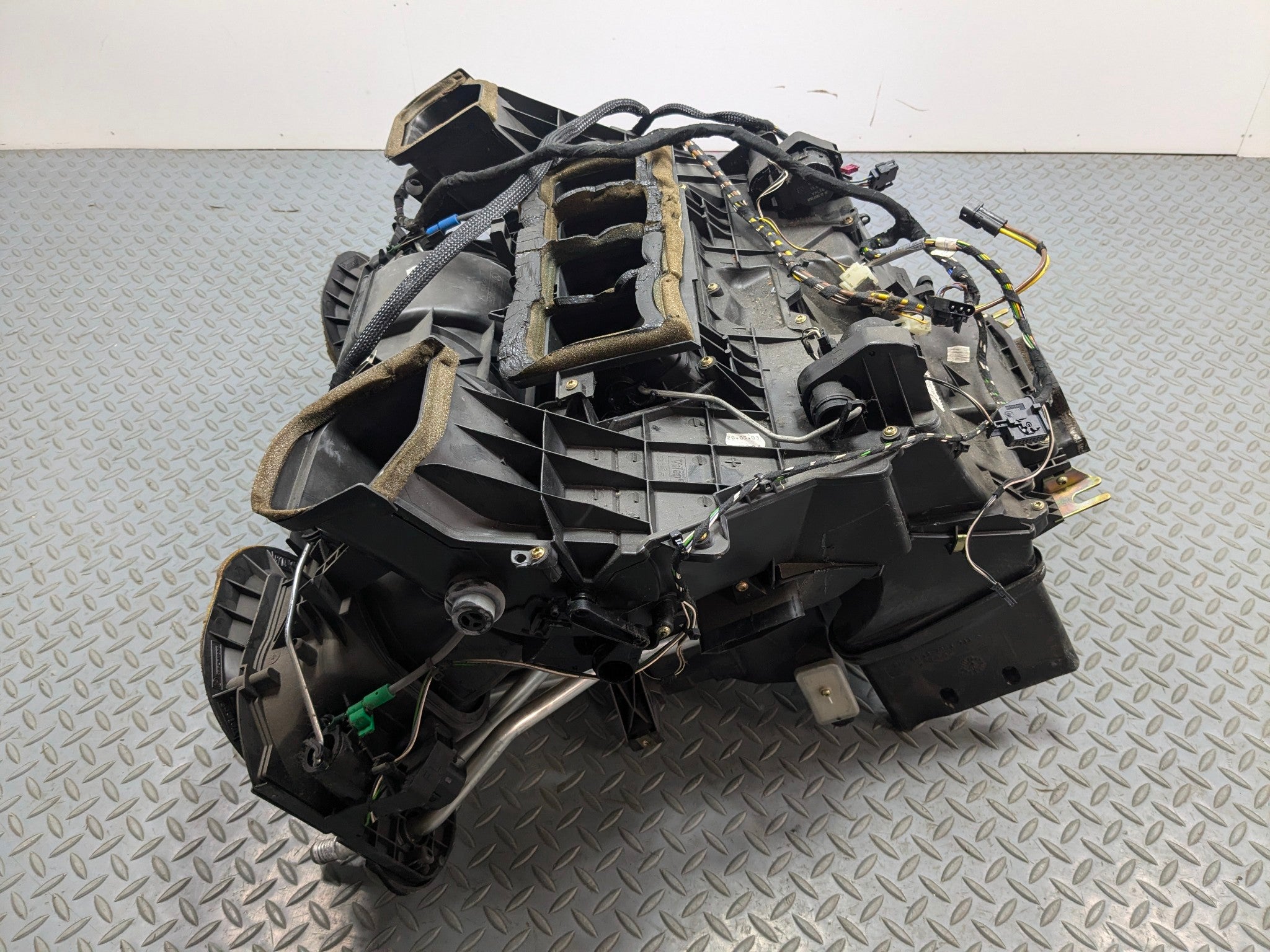 03 - 05 LAND ROVER RANGE ROVER OEM HVAC AC EVAPORATOR CLIMATE HEATER ASSEMBLY