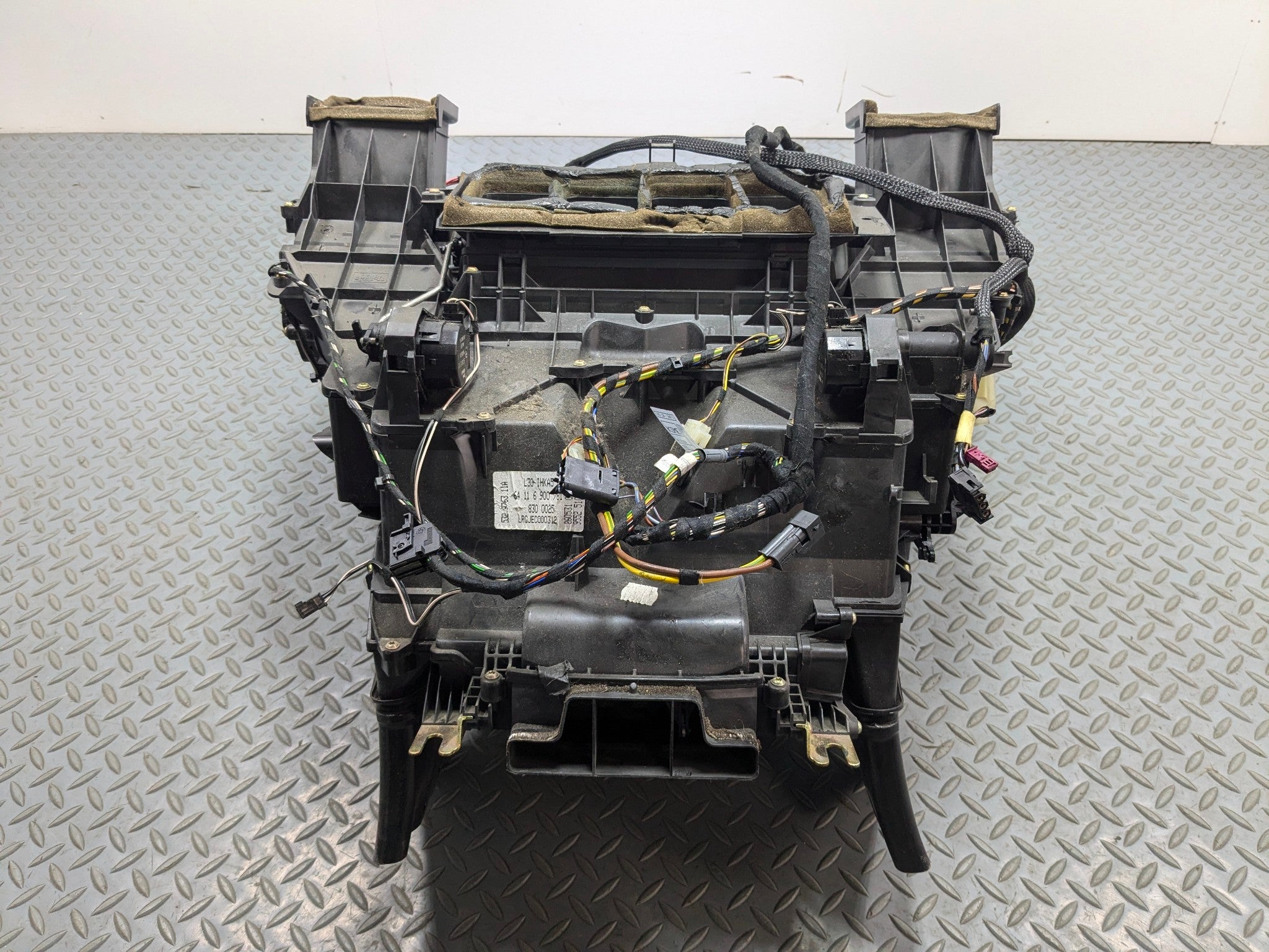 03 - 05 LAND ROVER RANGE ROVER OEM HVAC AC EVAPORATOR CLIMATE HEATER ASSEMBLY