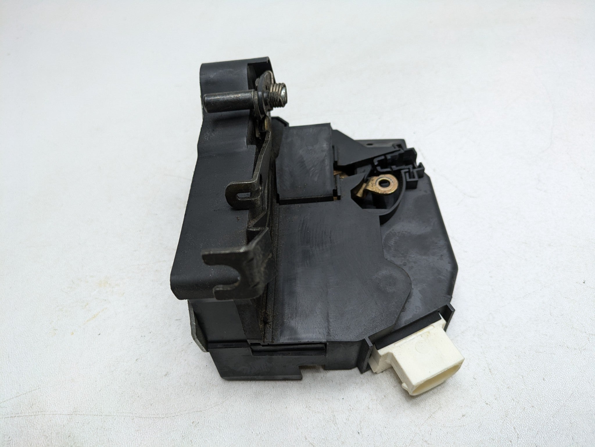 2003 - 2005 LAND ROVER RANGE ROVER OEM DOOR LOCK LATCH ACTUATOR FRONT RIGHT SIDE