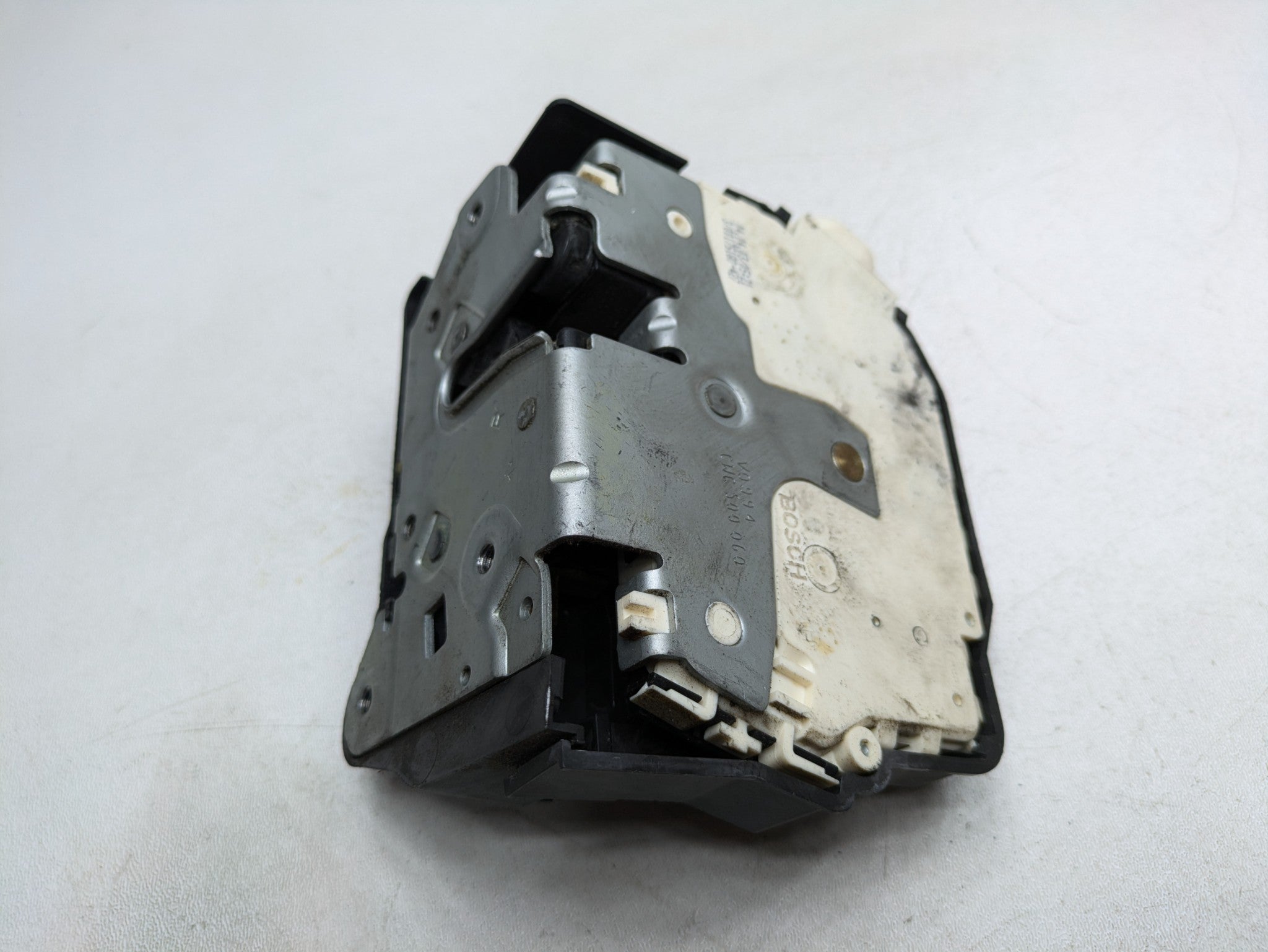 2003 - 2005 LAND ROVER RANGE ROVER OEM DOOR LOCK LATCH ACTUATOR FRONT RIGHT SIDE