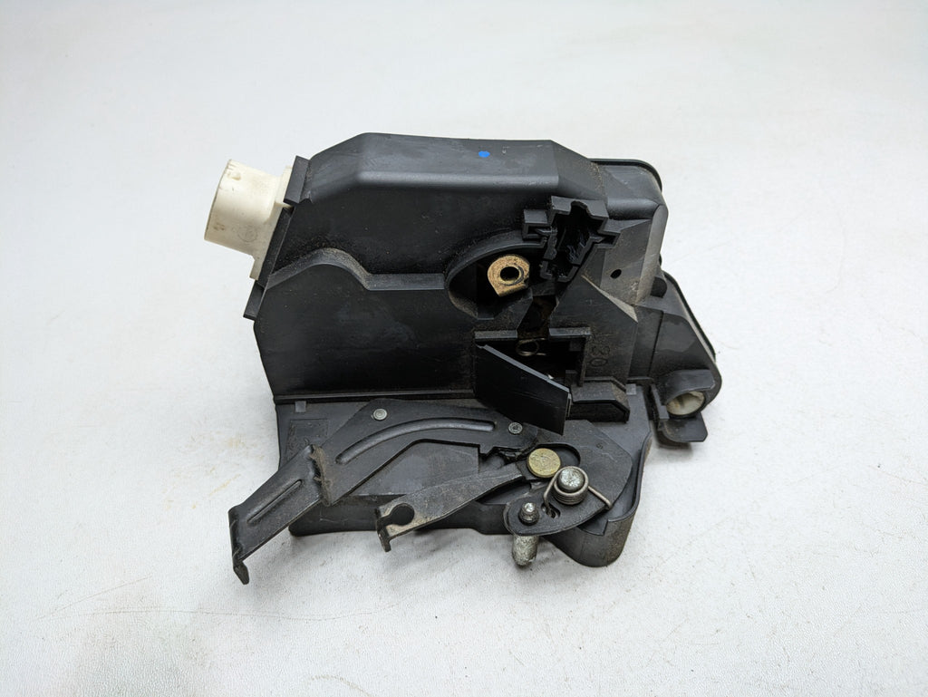 2003 - 2005 LAND ROVER RANGE ROVER OEM DOOR LOCK LATCH FRONT LEFT DRIVER SIDE