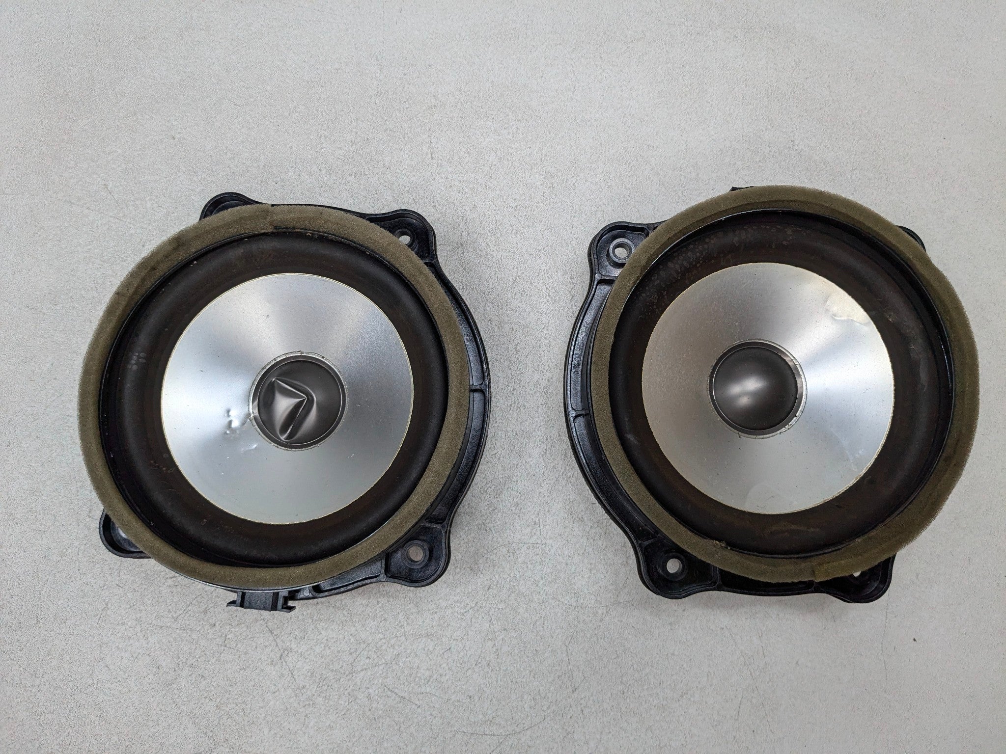 2003 - 2005 LAND ROVER RANGE ROVER OEM SPEAKER SET TWEETER HARMAN KARDON LOGIC 7