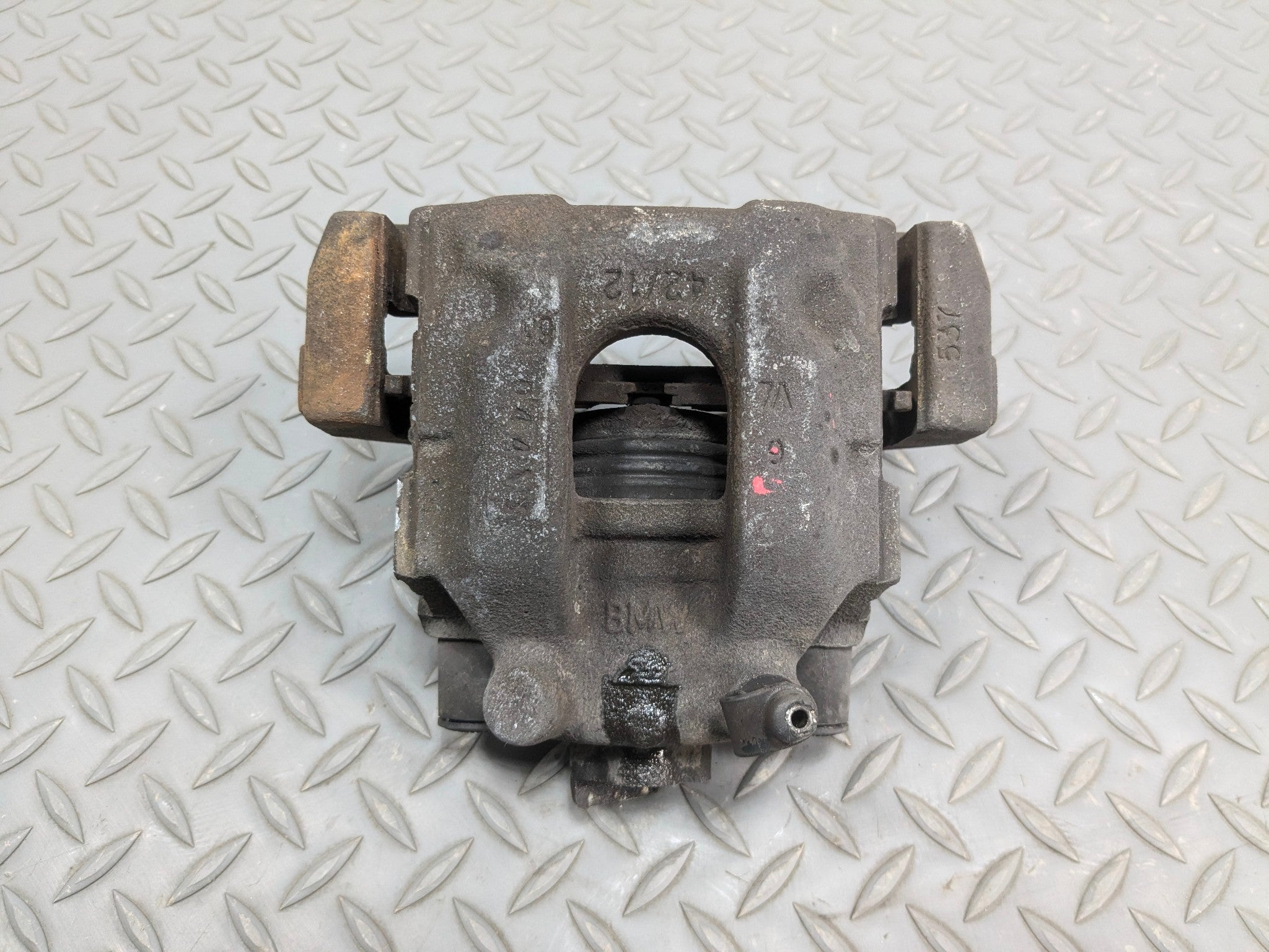 2003 - 2005 LAND ROVER RANGE ROVER OEM BRAKE CALIPER ASSEMBLY REAR LEFT SIDE