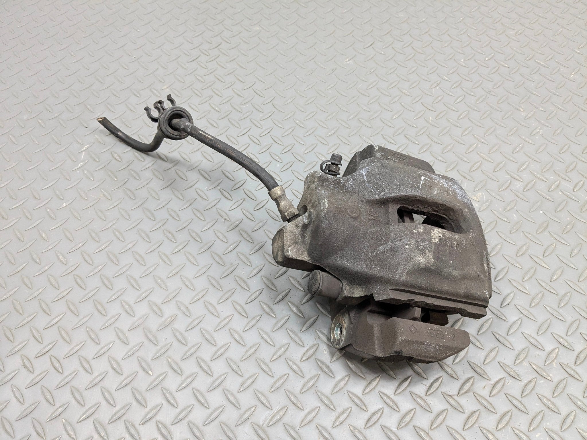 2003 - 2005 LAND ROVER RANGE ROVER OEM BRAKE CALIPER ASSEMBLY FRONT RIGHT SIDE