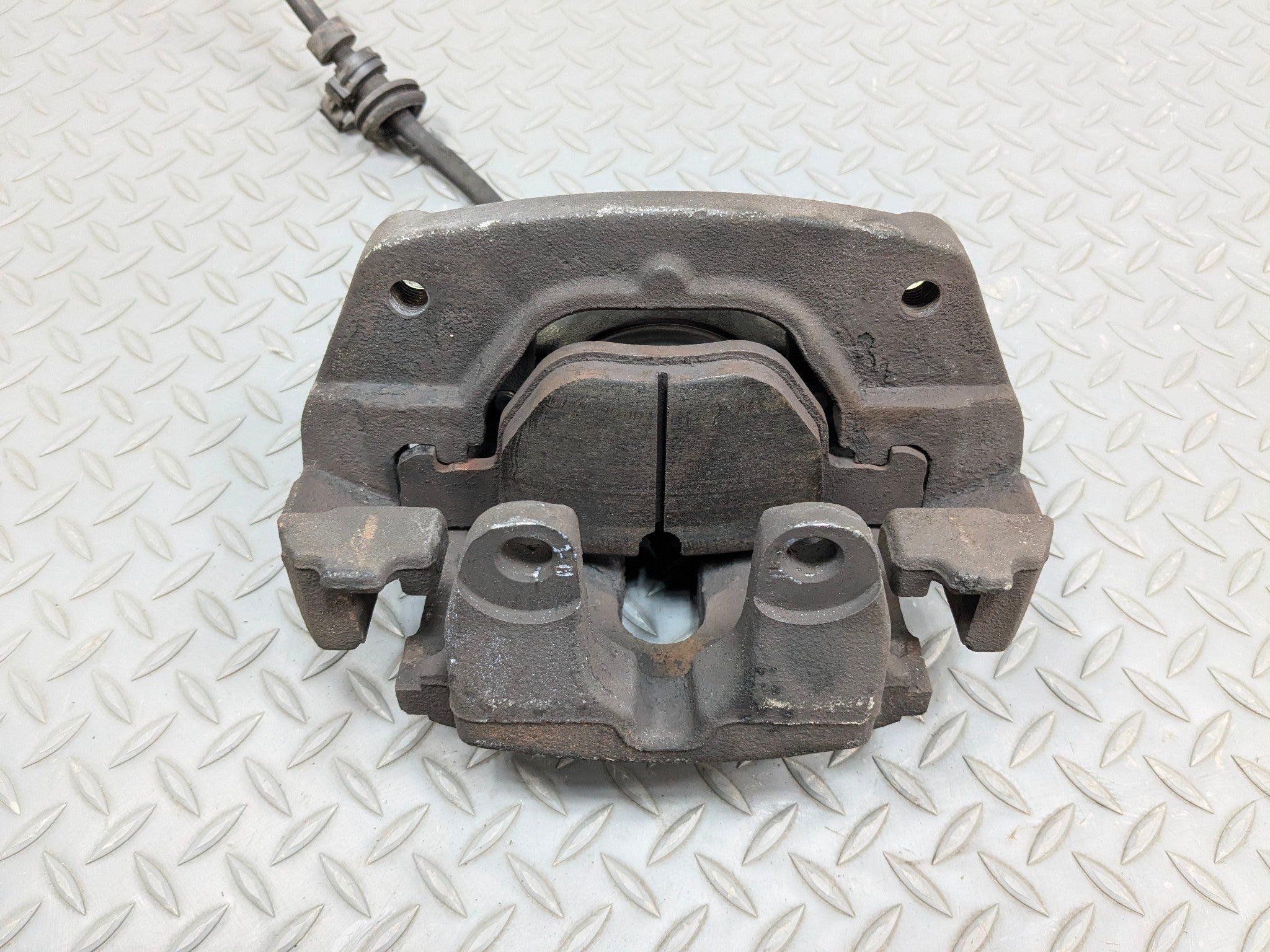 2003 - 2005 LAND ROVER RANGE ROVER OEM BRAKE CALIPER ASSEMBLY FRONT RIGHT SIDE