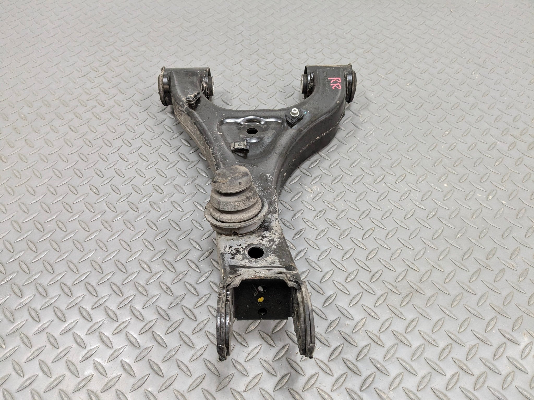 03 - 05 LAND ROVER RANGE ROVER OEM UPPER CONTROL ARM REAR RIGHT PASSENGER SIDE