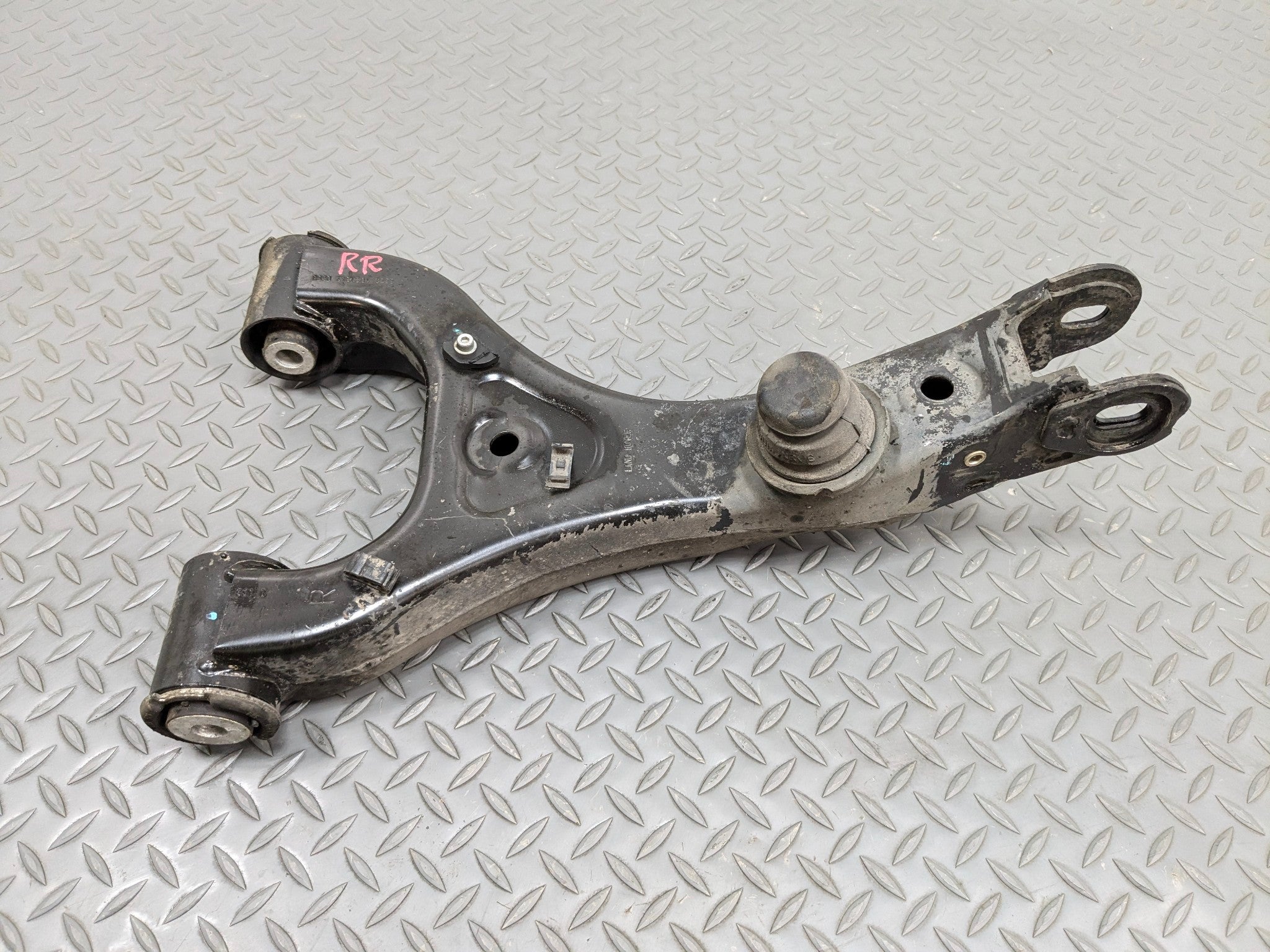 03 - 05 LAND ROVER RANGE ROVER OEM UPPER CONTROL ARM REAR RIGHT PASSENGER SIDE
