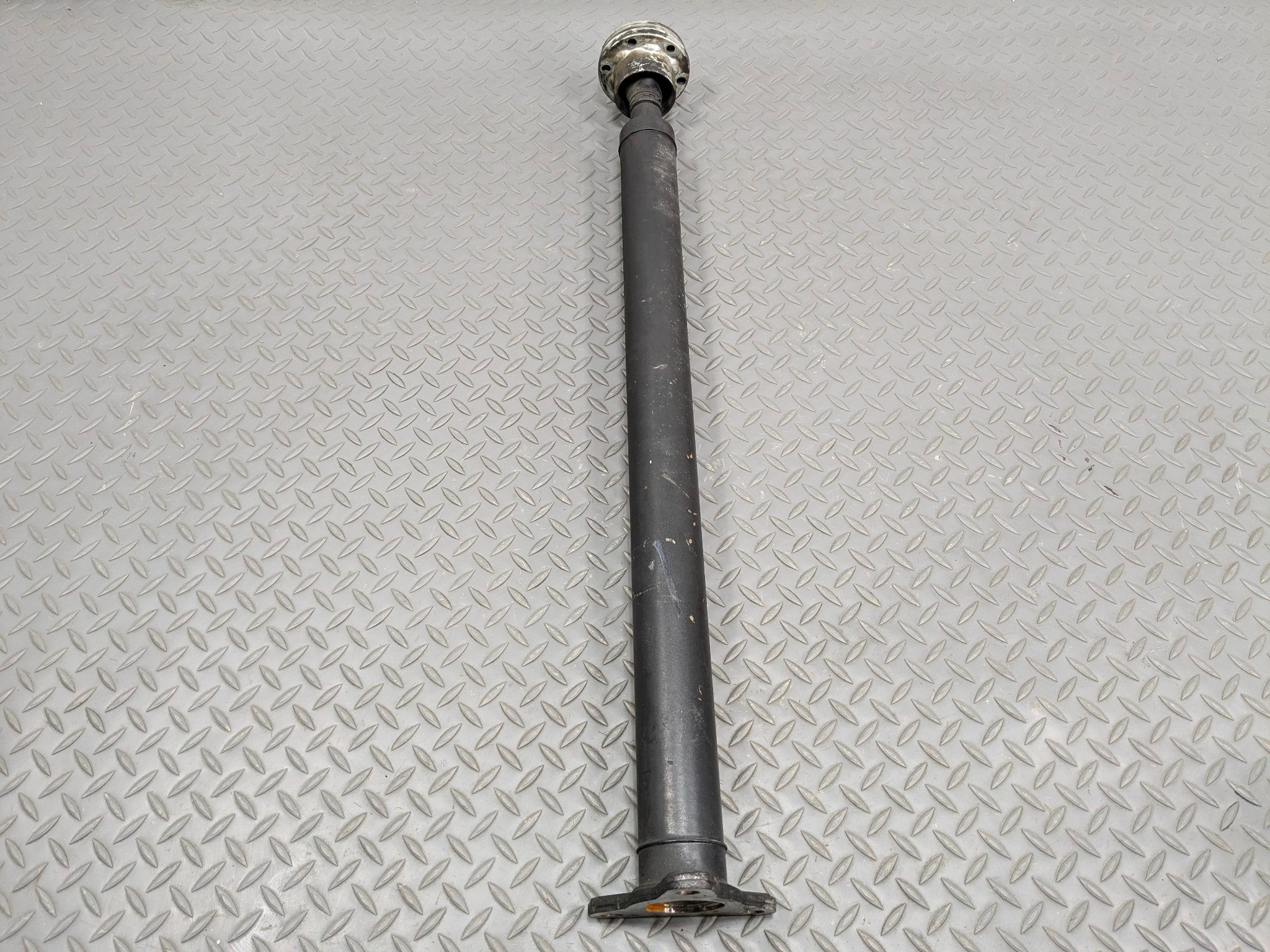 2003 - 2005 LAND ROVER RANGE ROVER OEM DRIVE SHAFT PROPELLOR ASSEMBLY FRONT