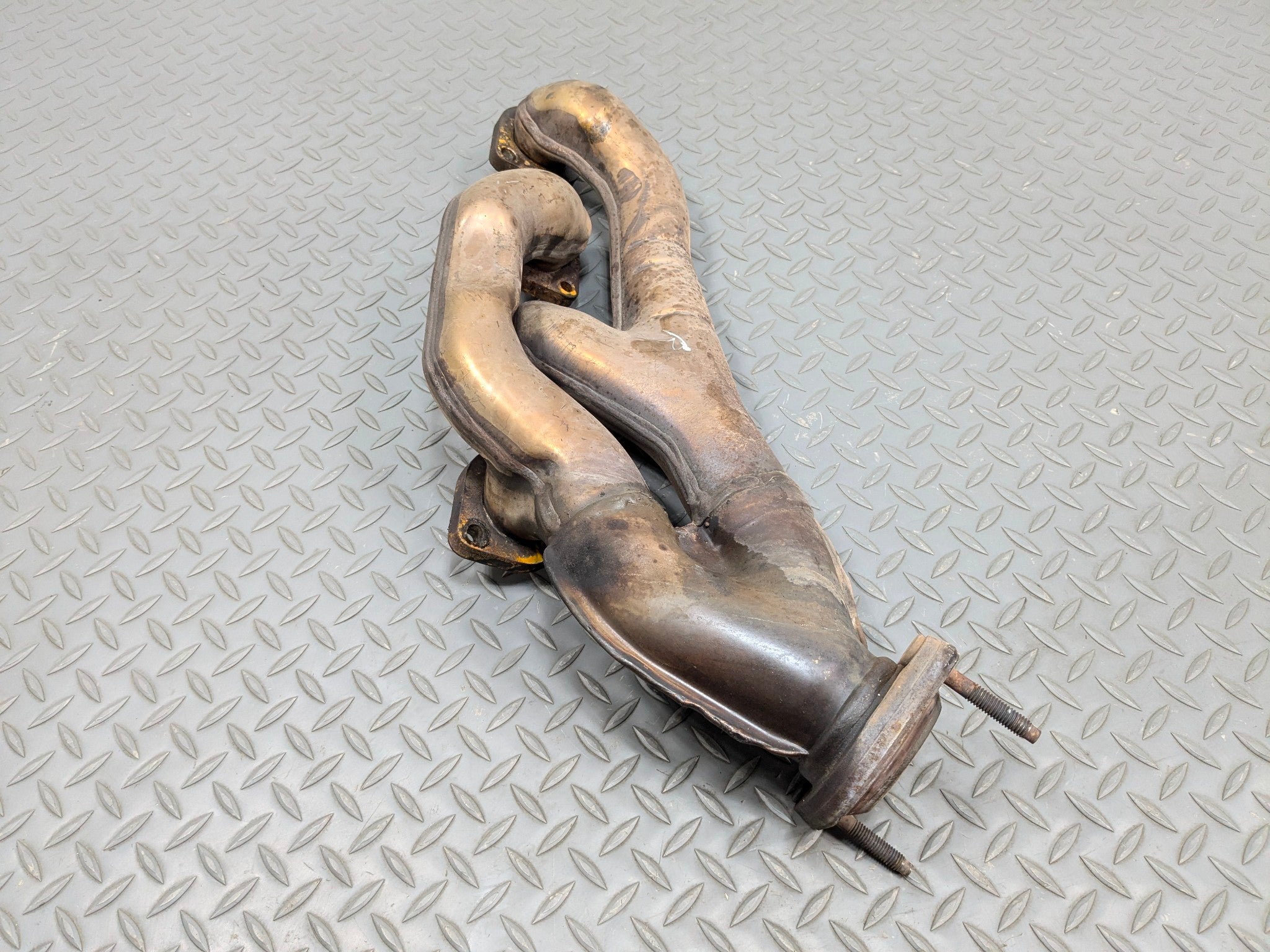 2003 - 2005 LAND ROVER RANGE ROVER OEM EXHAUST MANIFOLD RIGHT PASSENGER SIDE