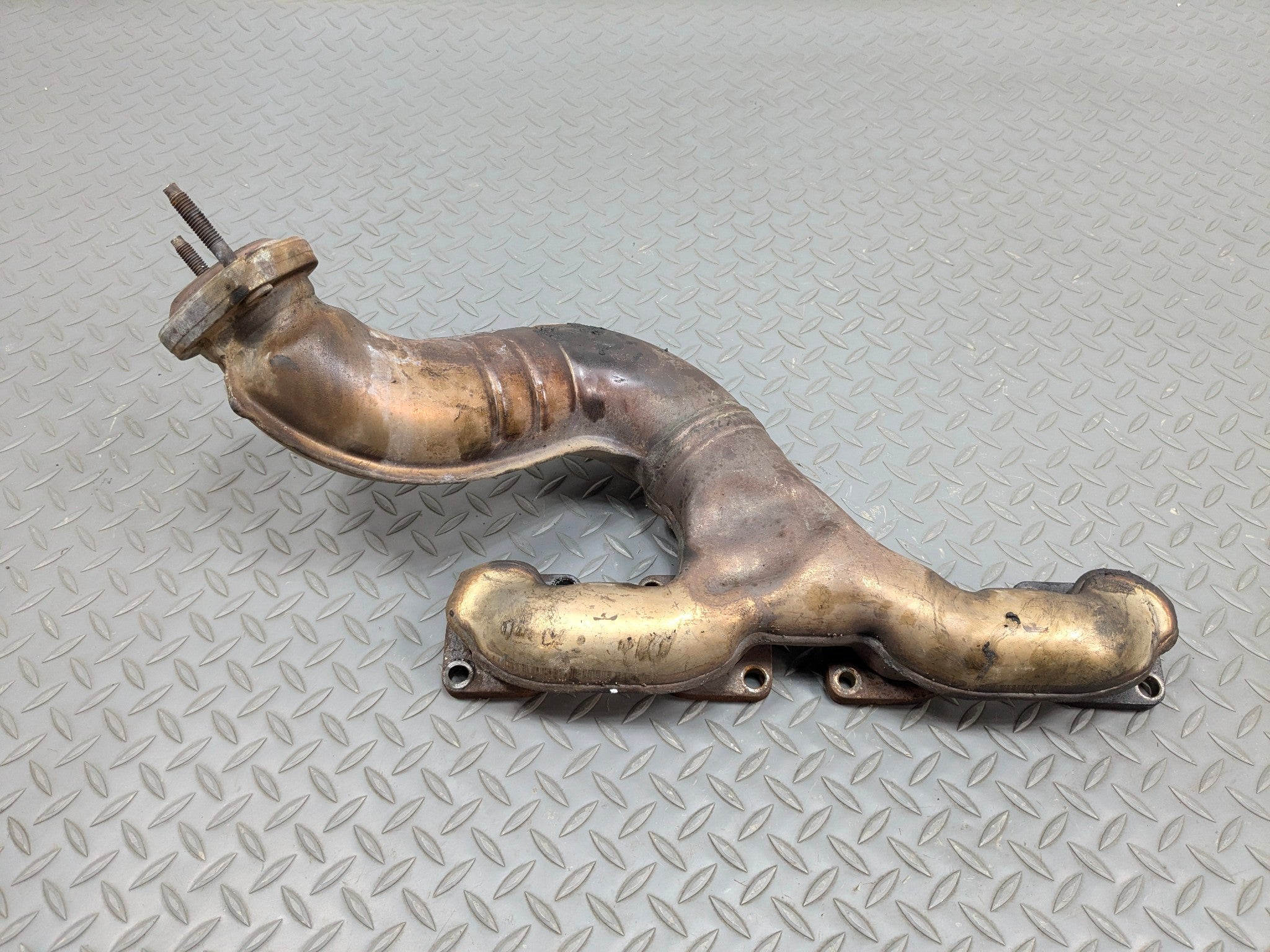 2003 - 2005 LAND ROVER RANGE ROVER OEM EXHAUST MANIFOLD LEFT DRIVER SIDE